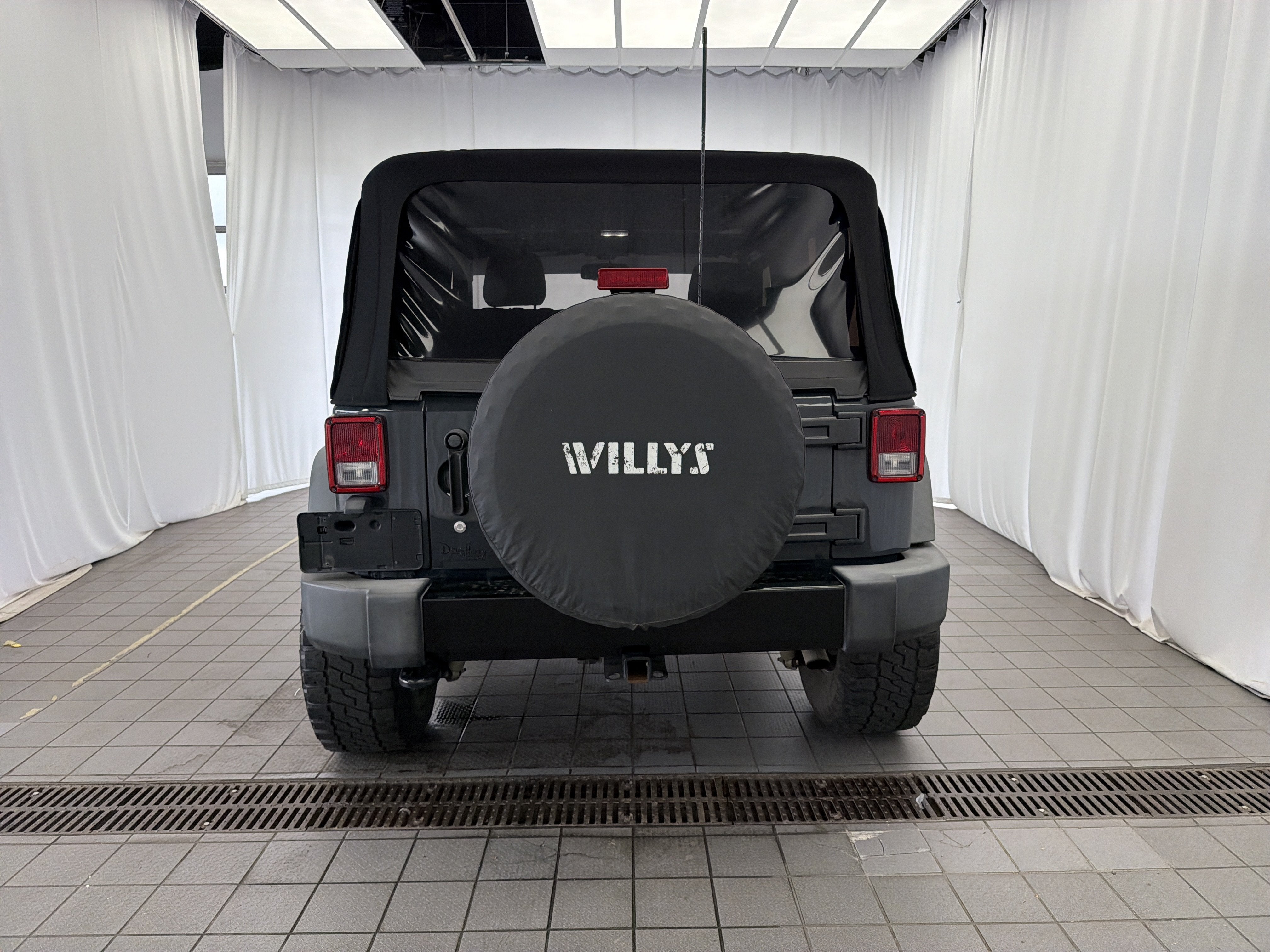 2017 Jeep Wrangler Willys Wheeler