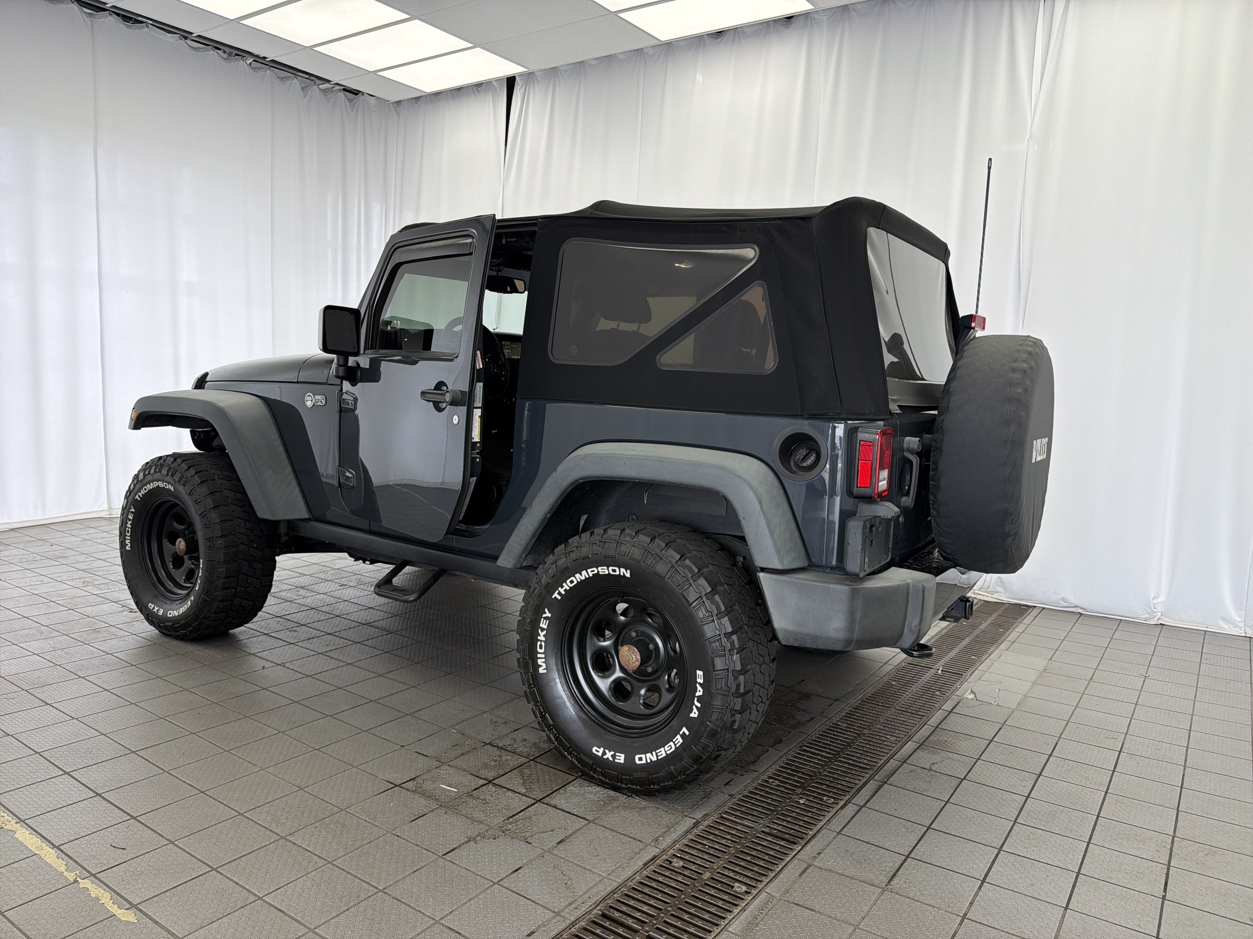 2017 Jeep Wrangler Willys Wheeler