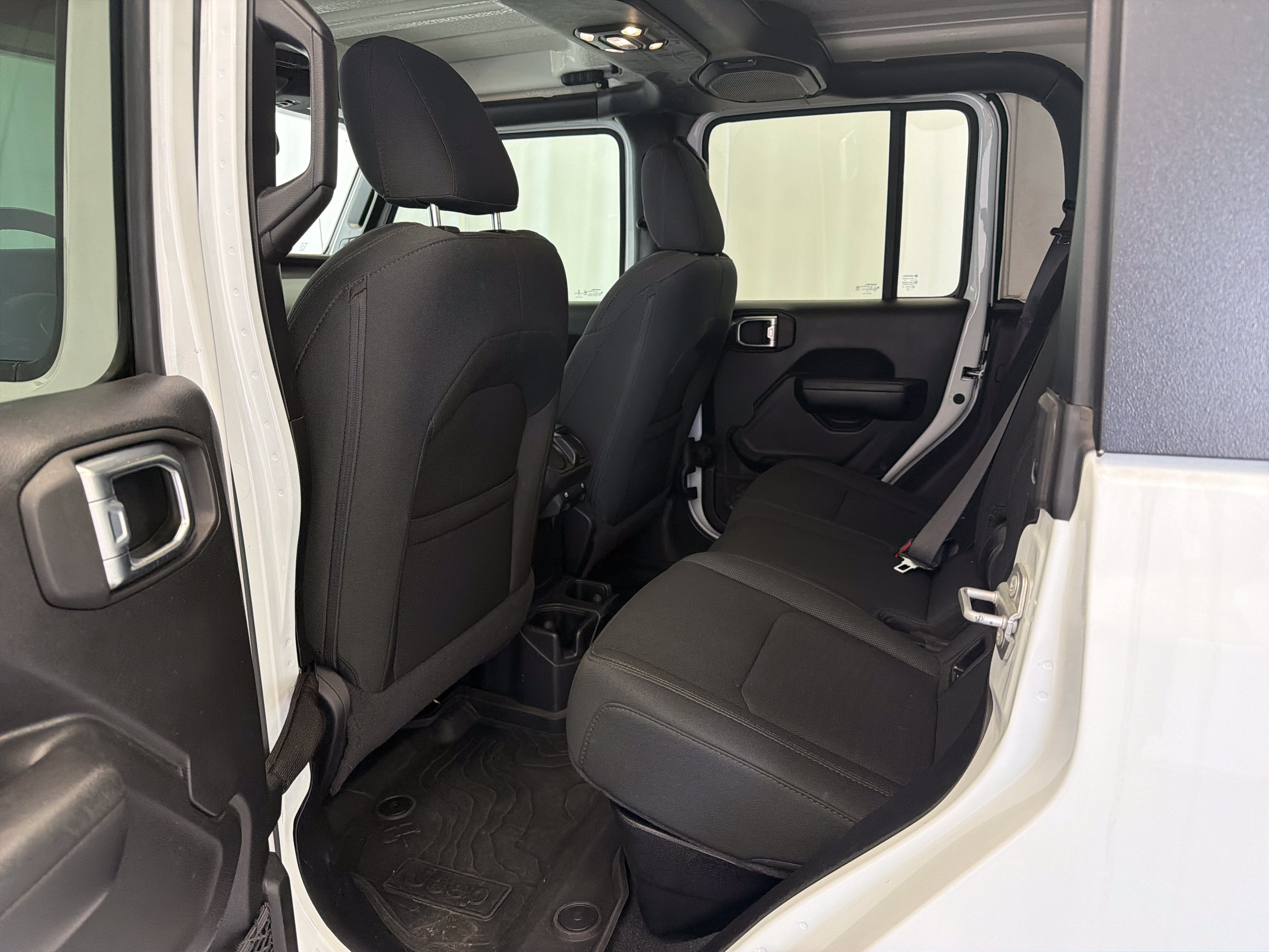 2021 Jeep Gladiator Willys