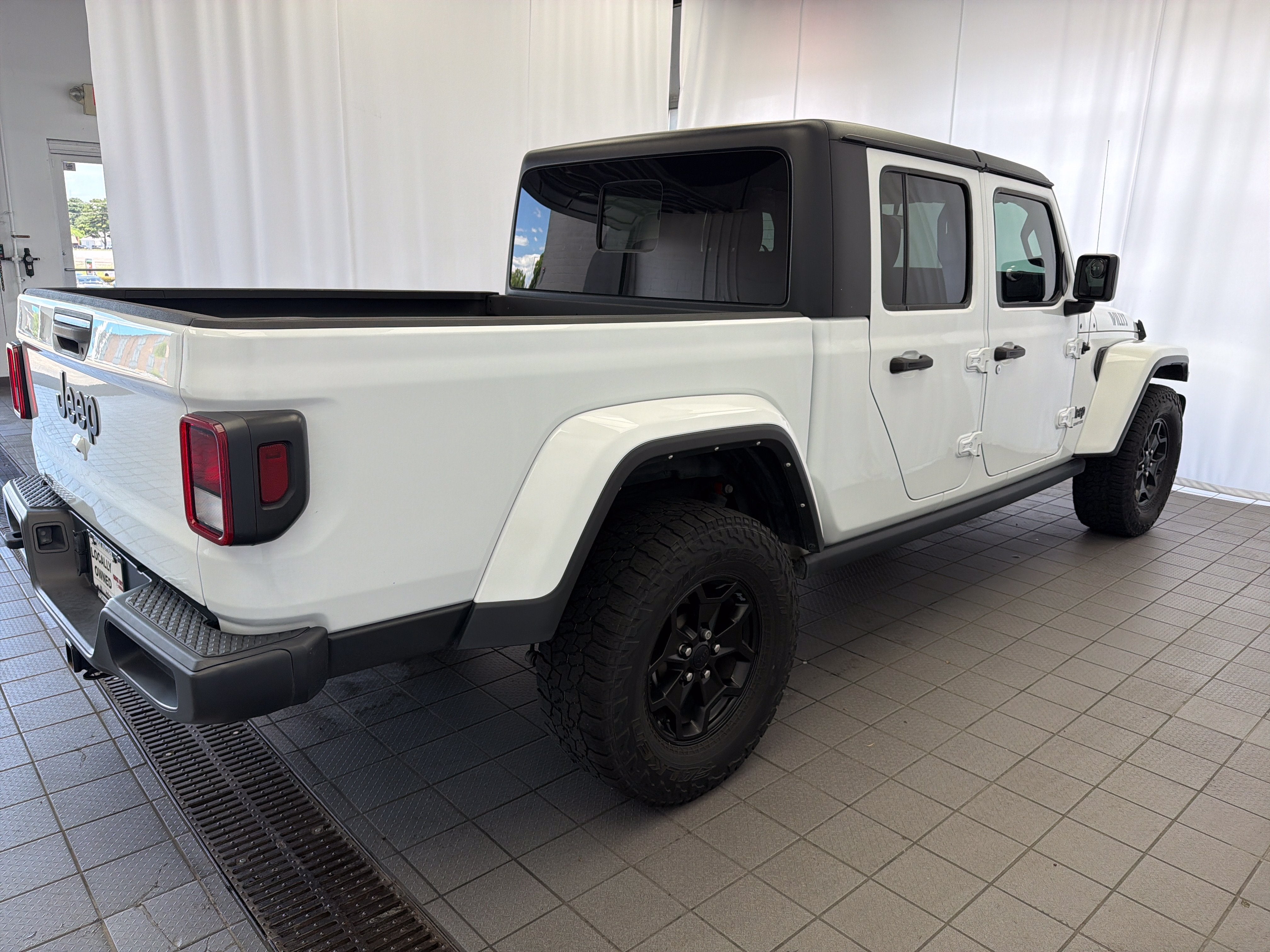 2021 Jeep Gladiator Willys
