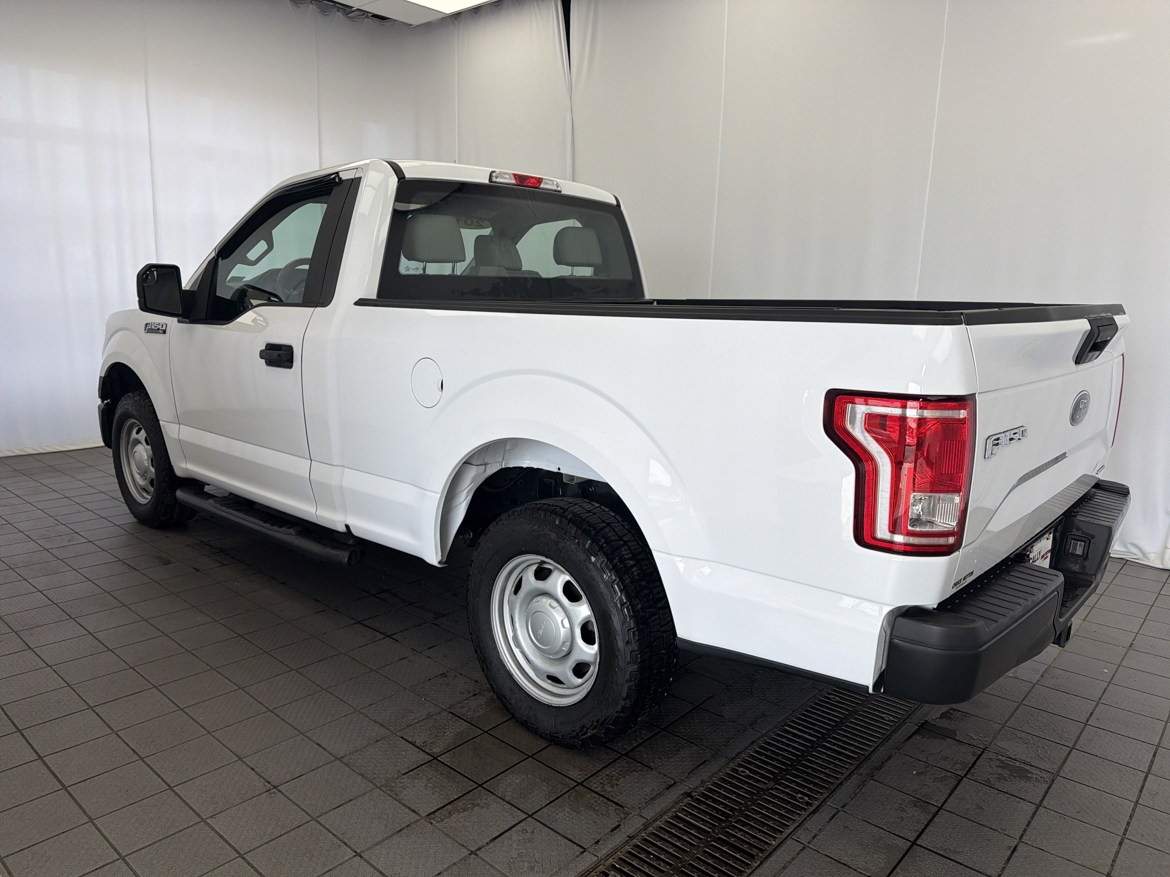 2016 Ford F-150 Base