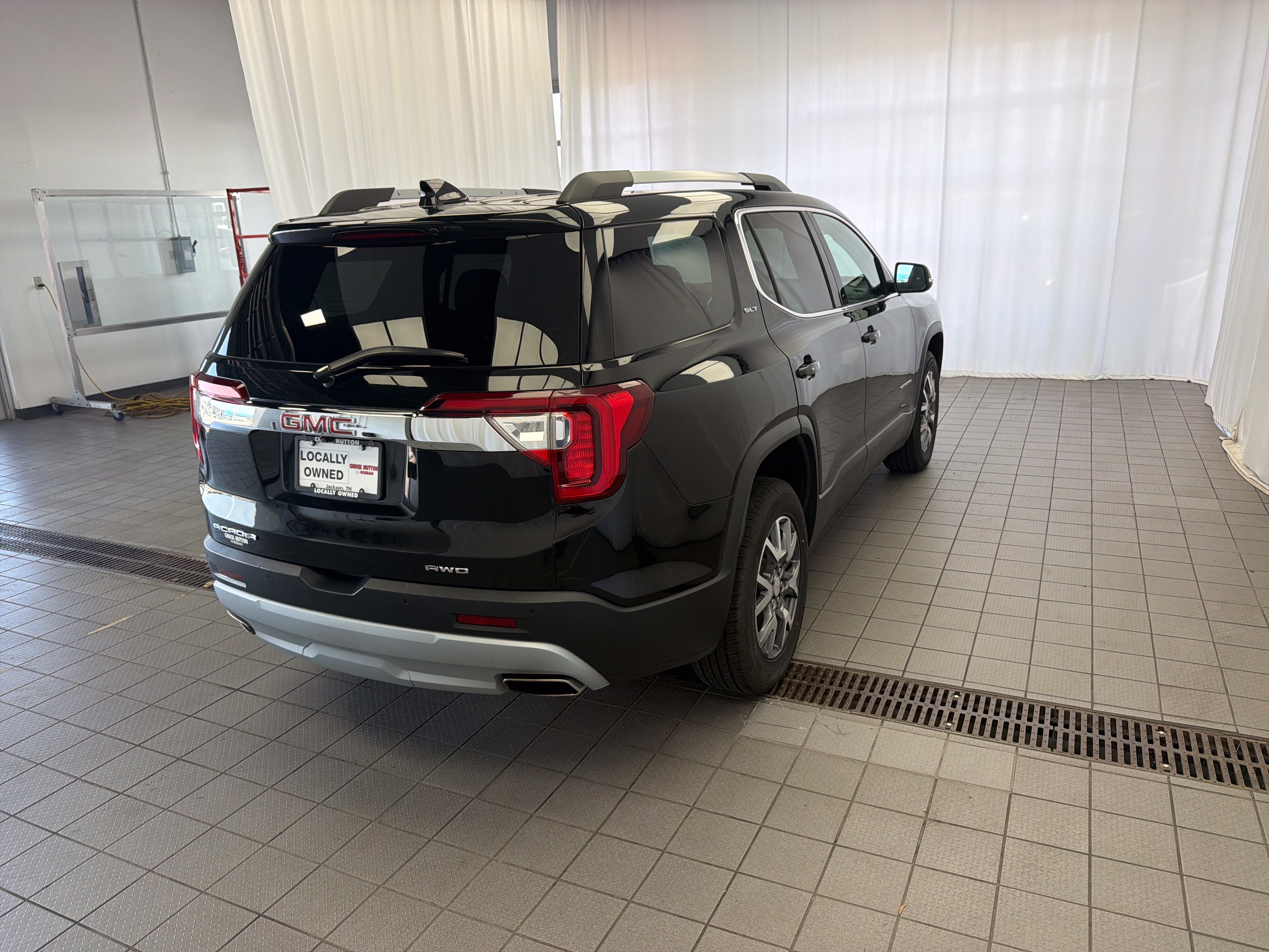 2023 GMC Acadia SLT