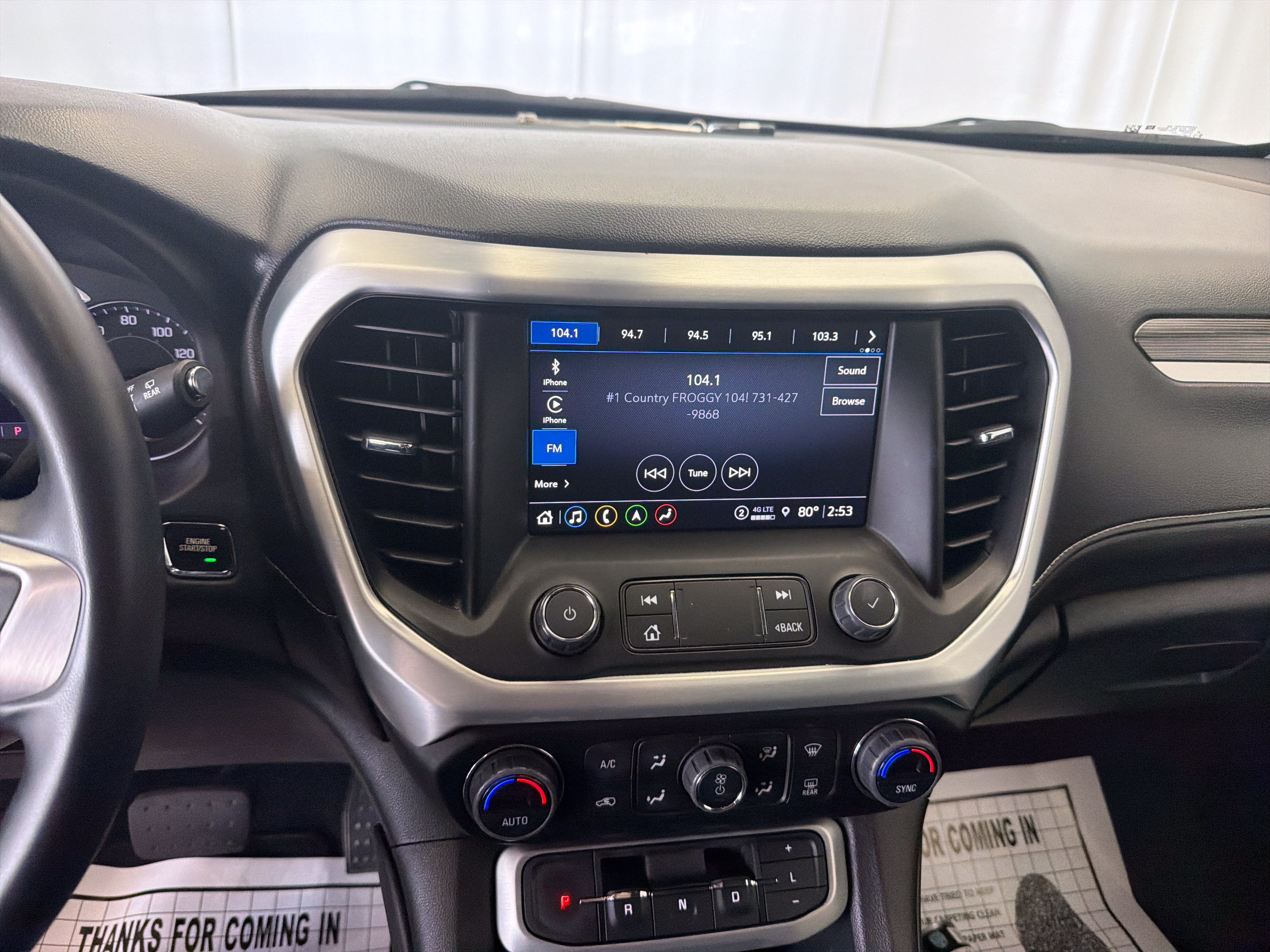 2023 GMC Acadia SLT