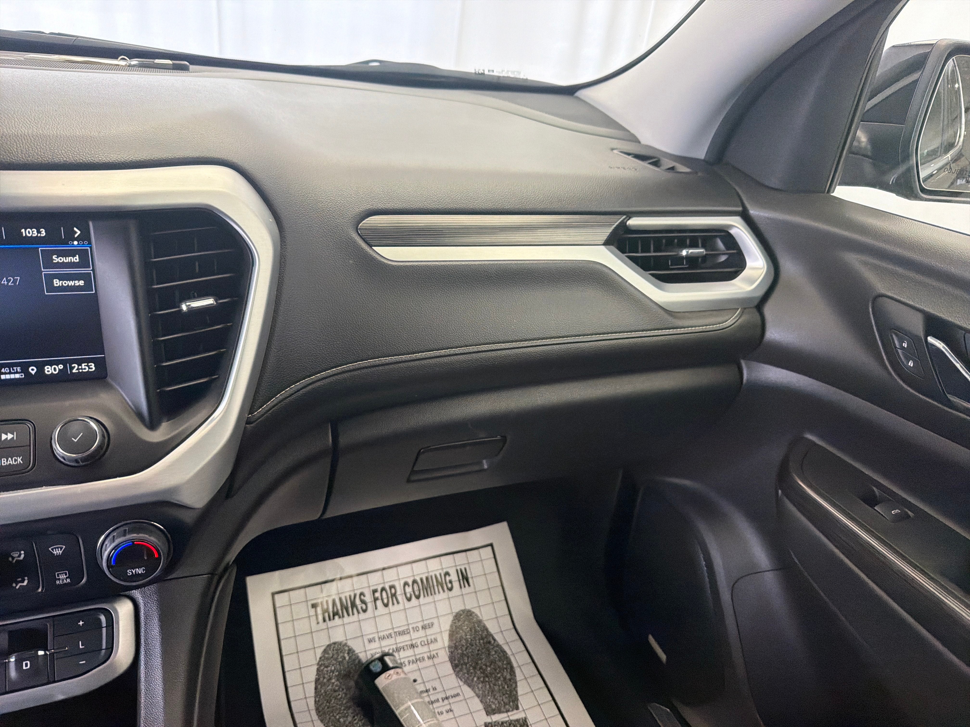 2023 GMC Acadia SLT