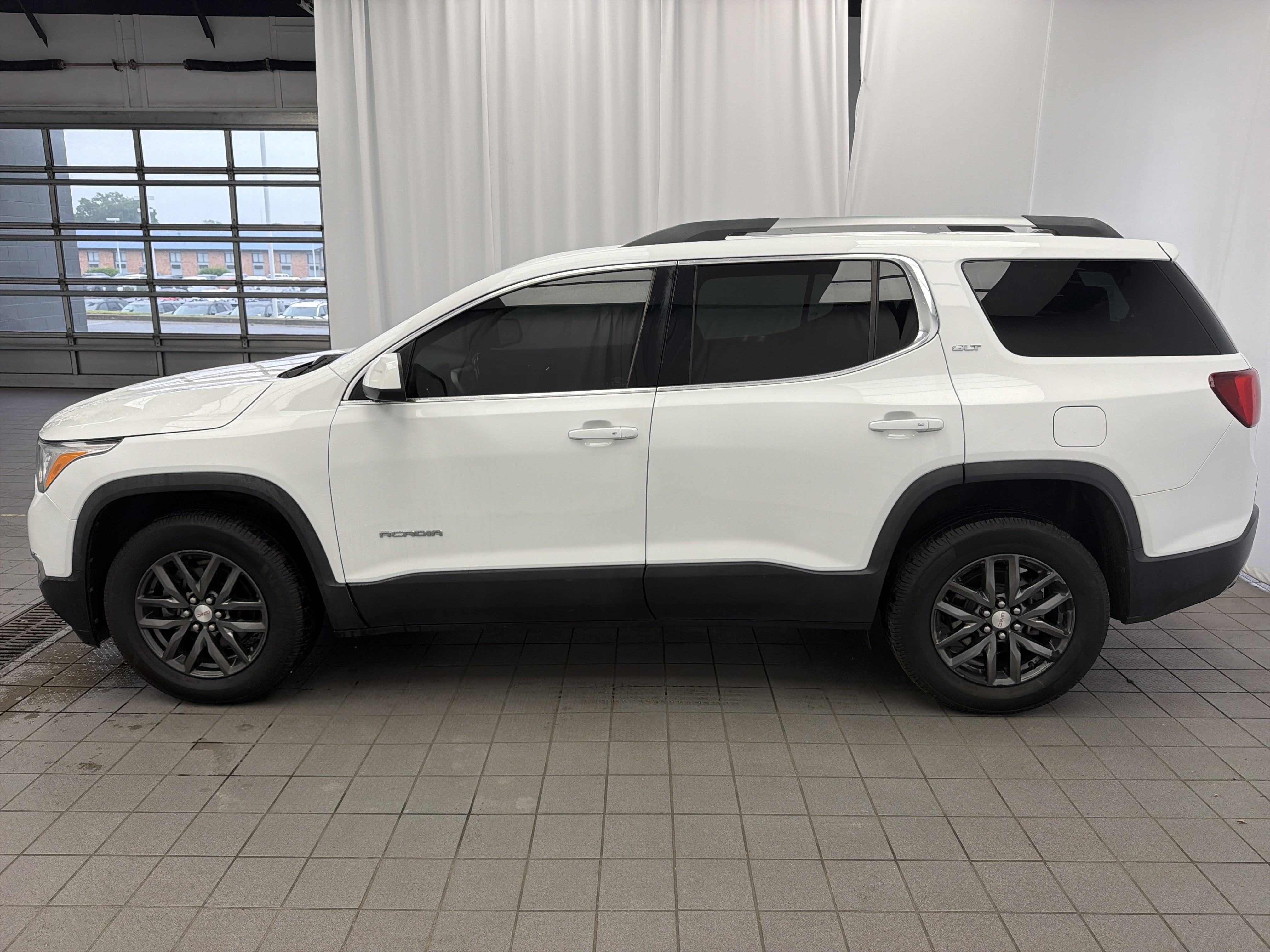 2019 GMC Acadia SLT