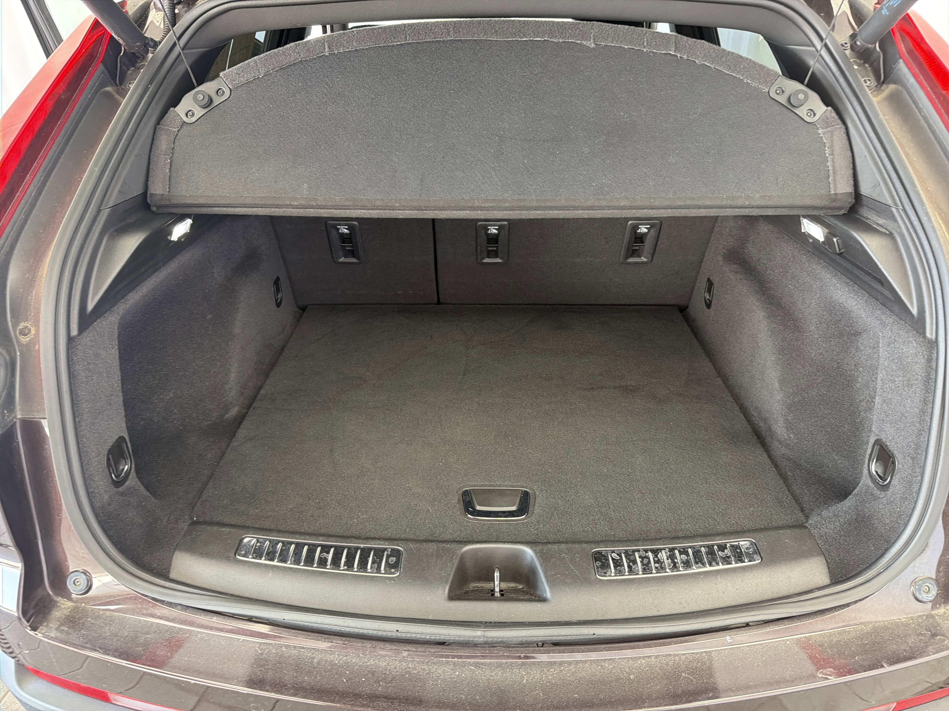 2021 Cadillac XT4 FWD Premium Luxury