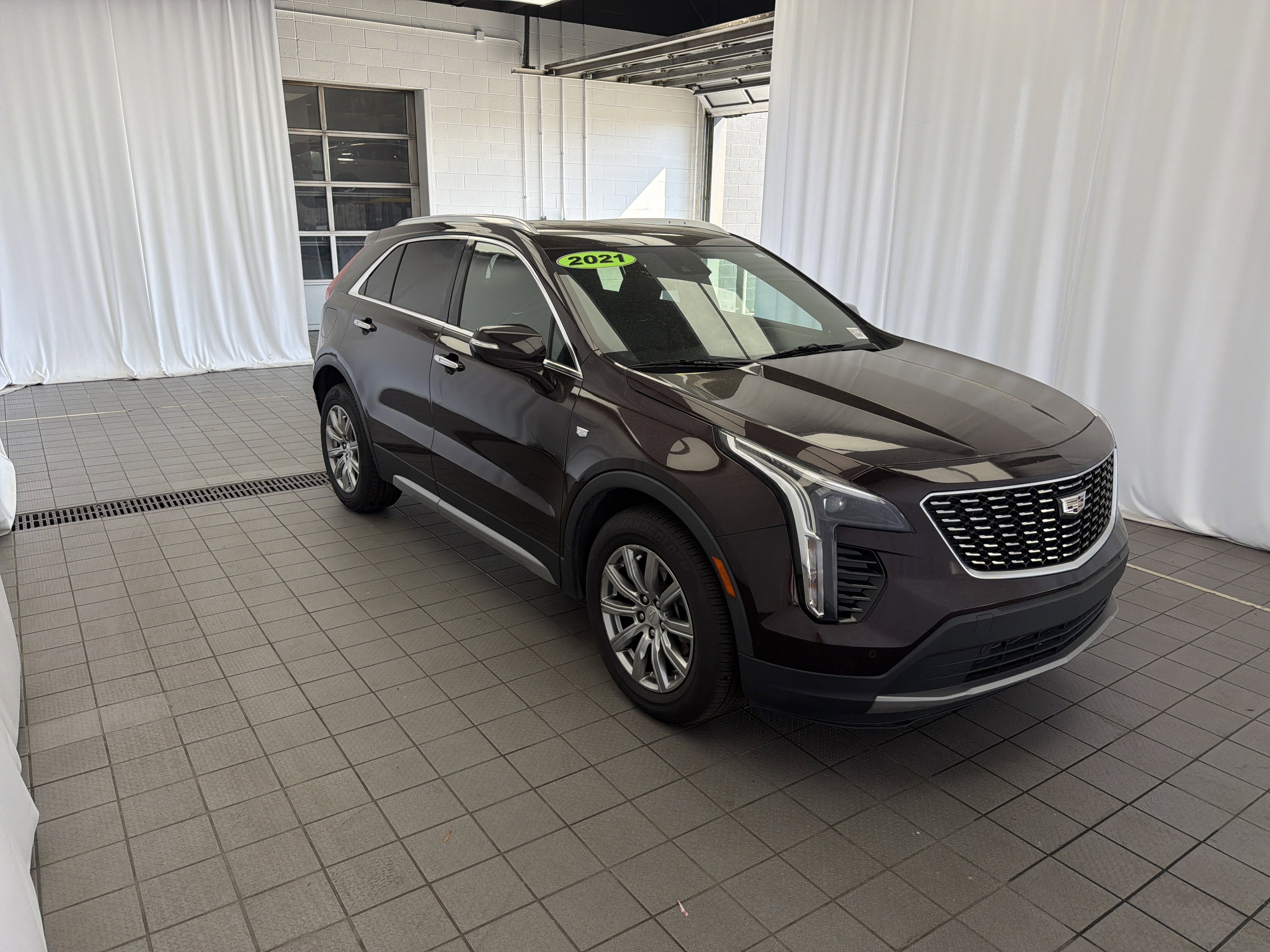 2021 Cadillac XT4 FWD Premium Luxury
