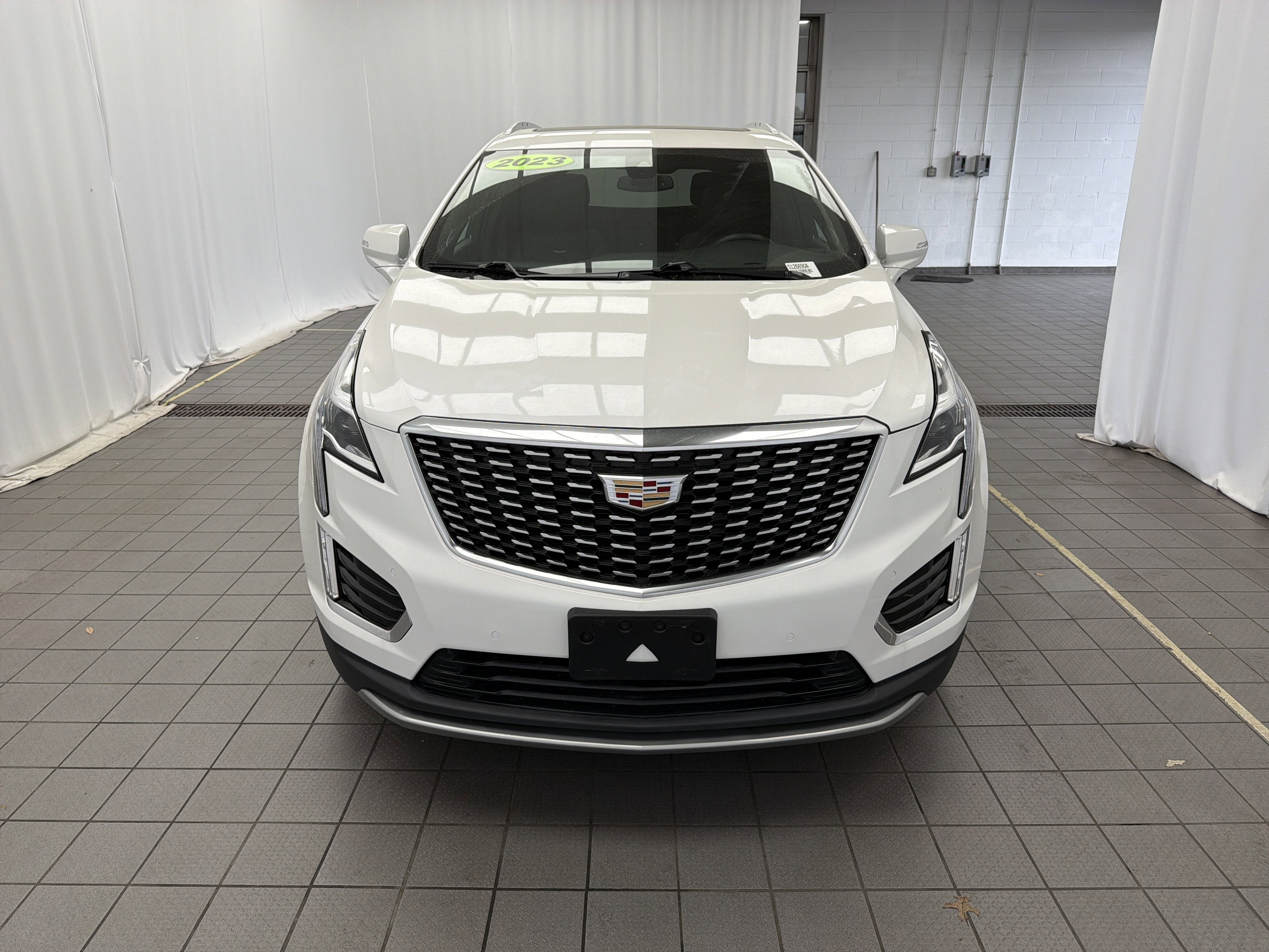 2023 Cadillac XT5 FWD Premium Luxury