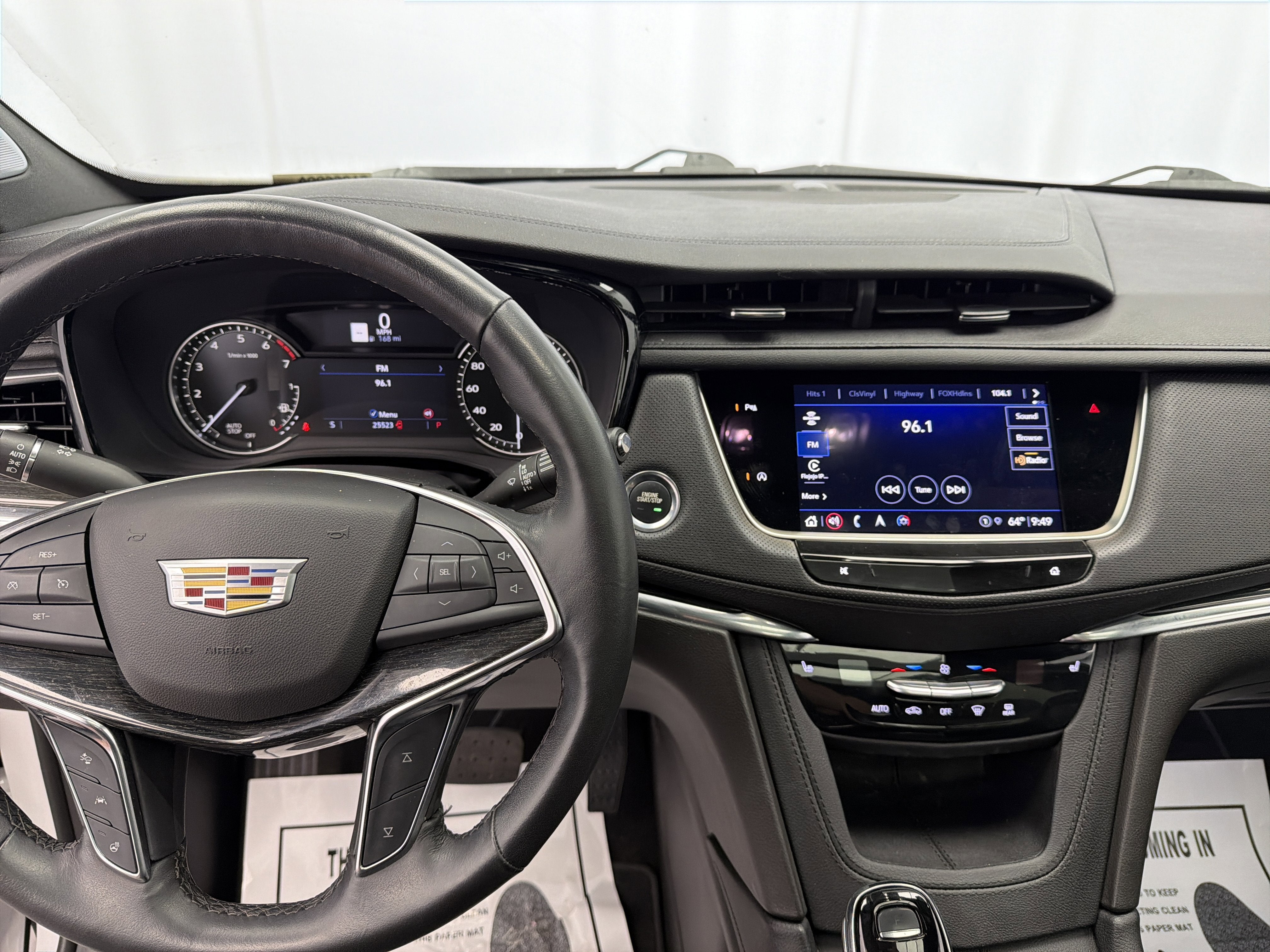 2023 Cadillac XT5 FWD Premium Luxury