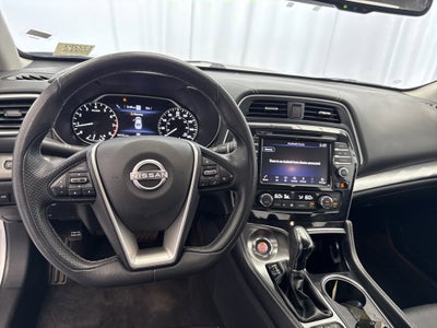 2023 Nissan Maxima SV