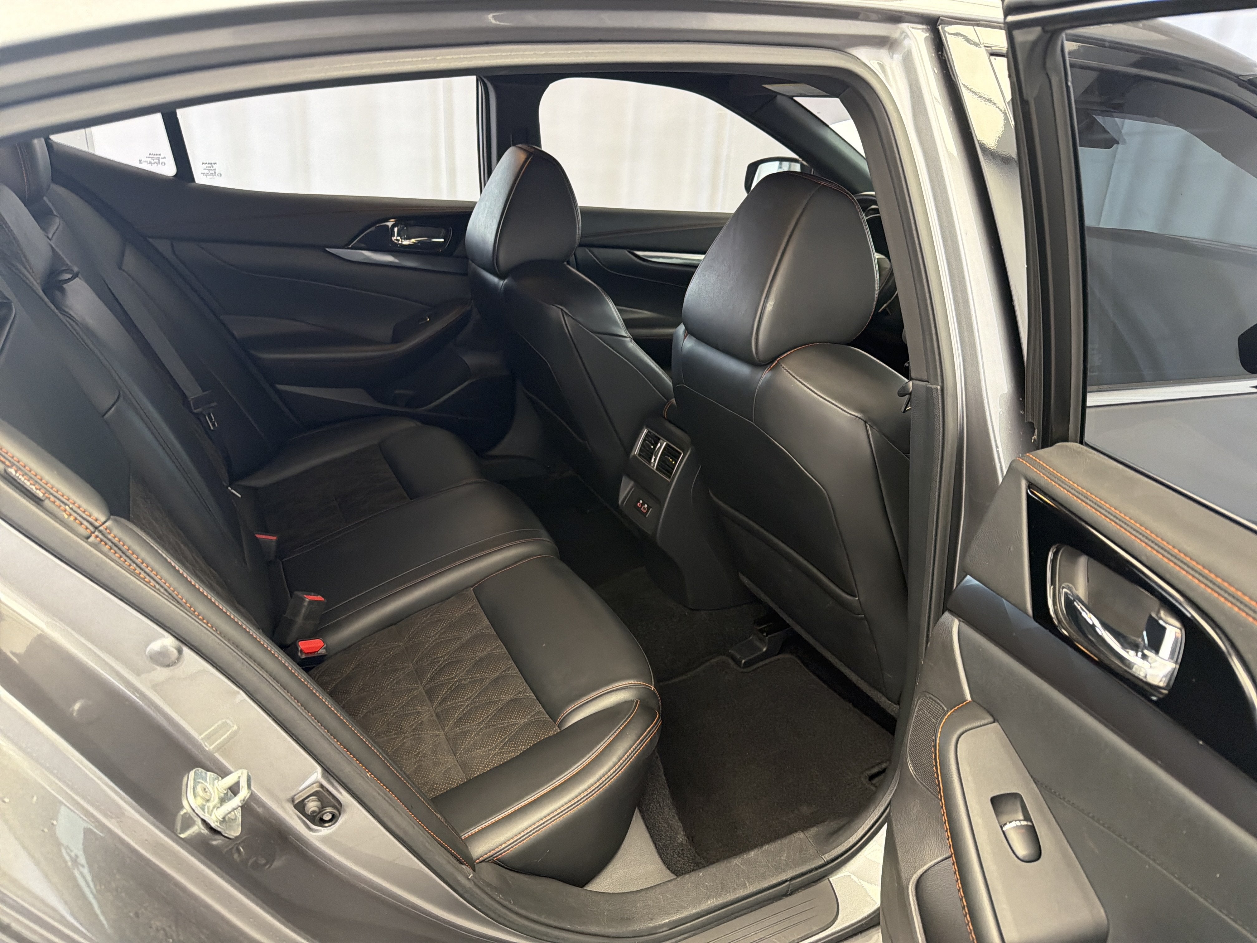 2021 Nissan Maxima SR