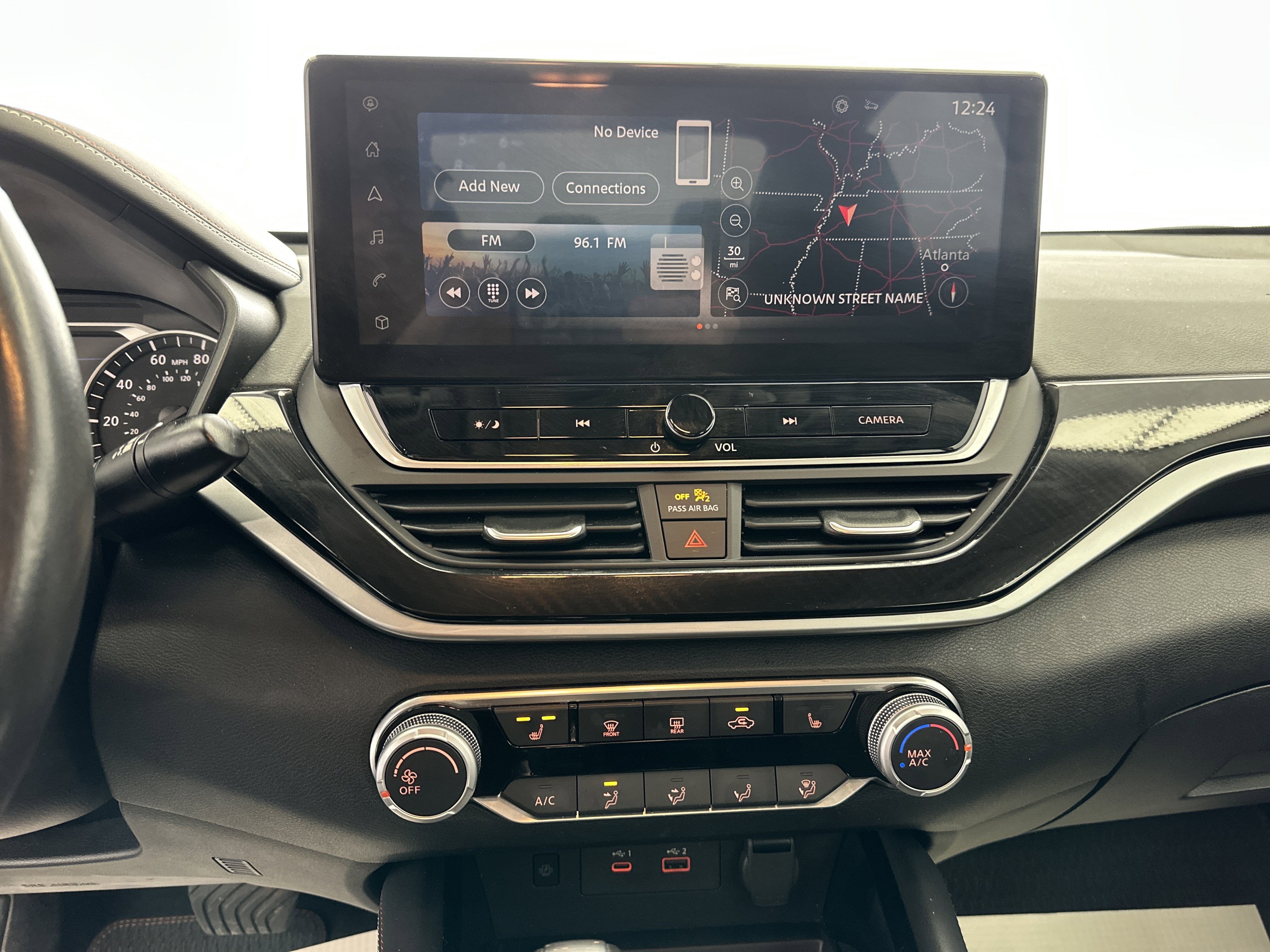 2024 Nissan Altima SR