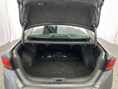 2024 Nissan Altima SR