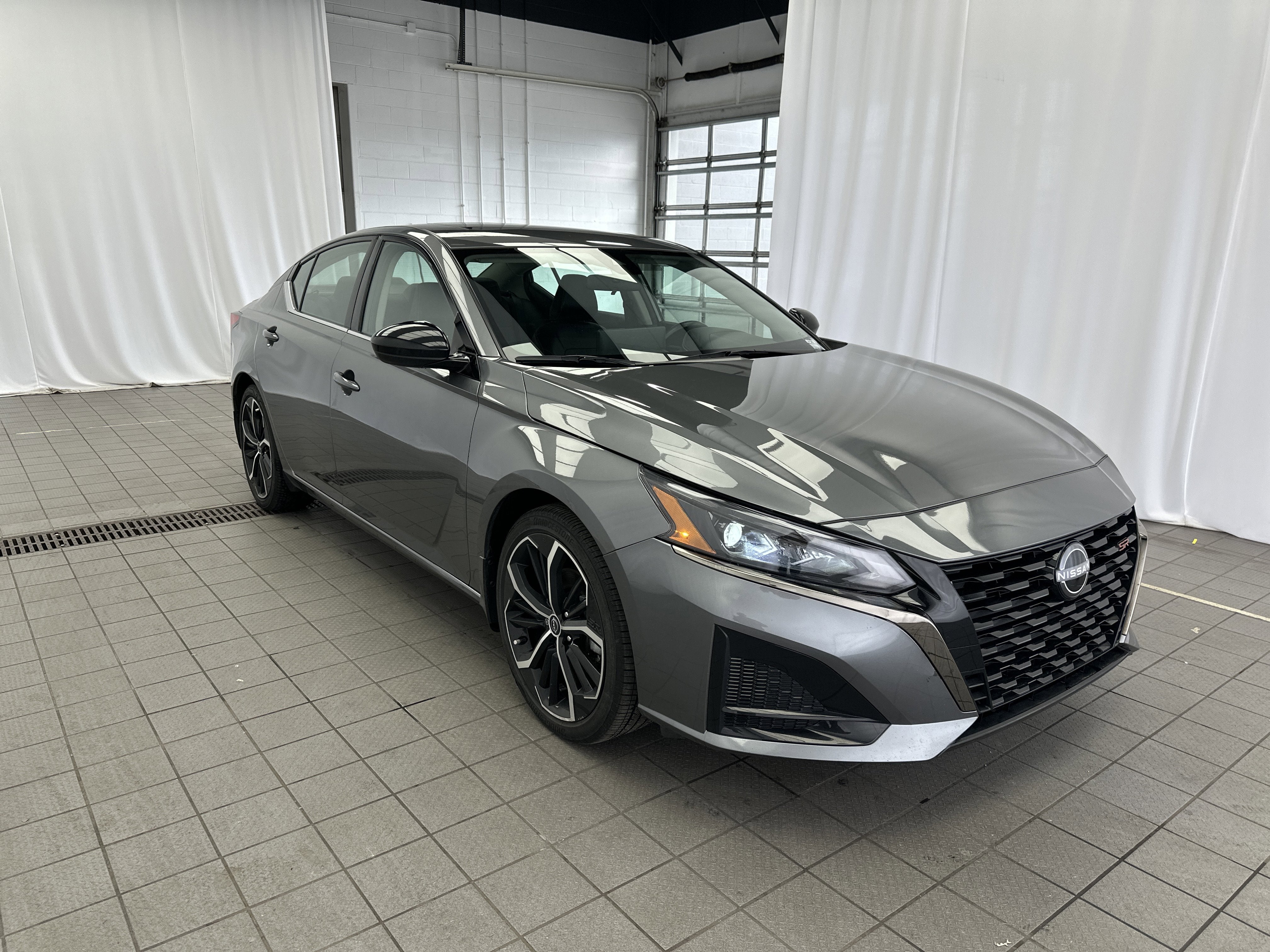 2024 Nissan Altima SR