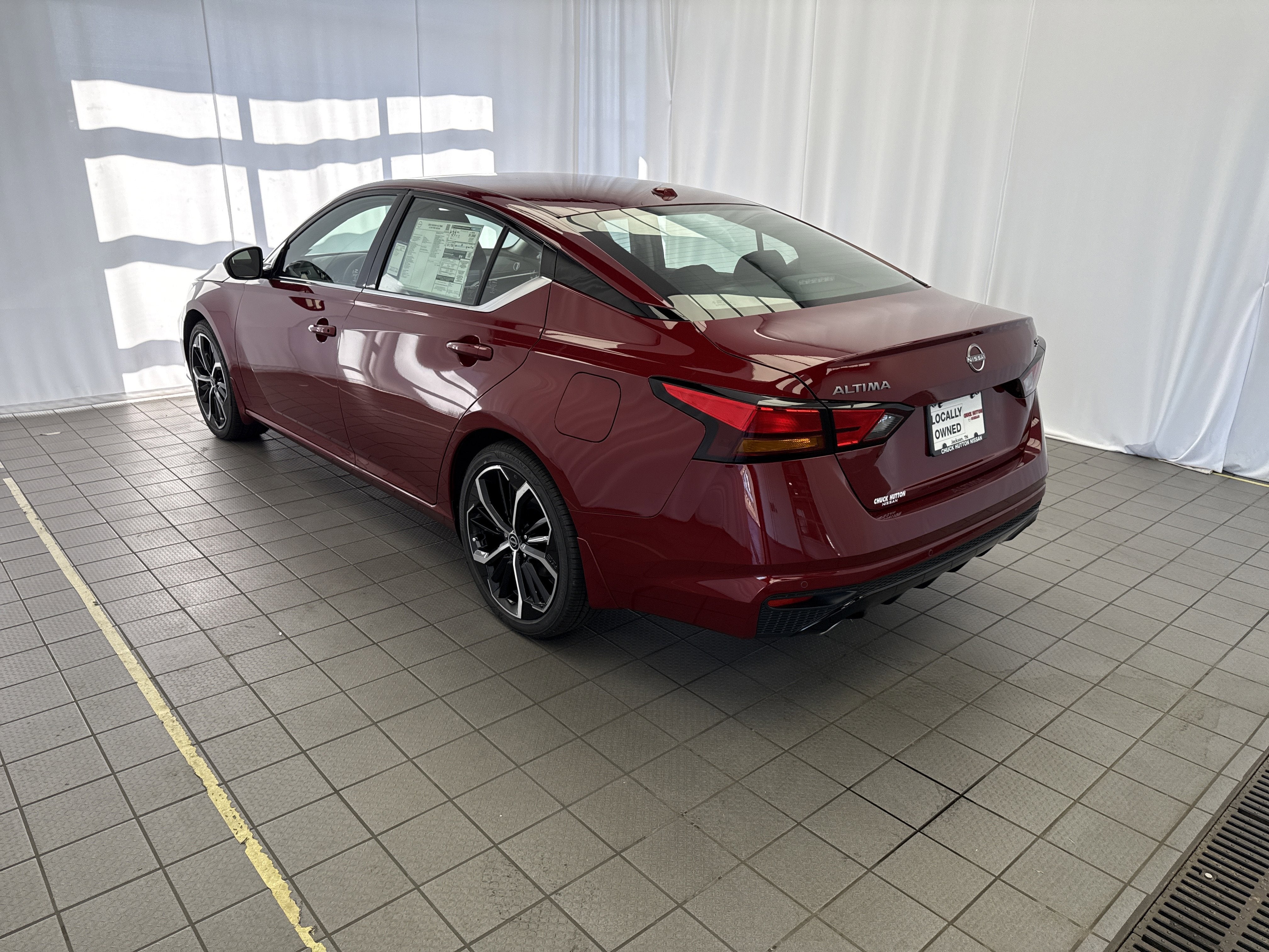 2025 Nissan Altima SR