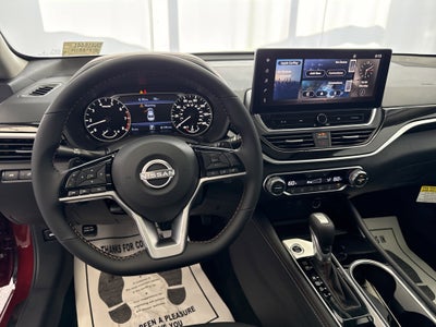 2025 Nissan Altima SR