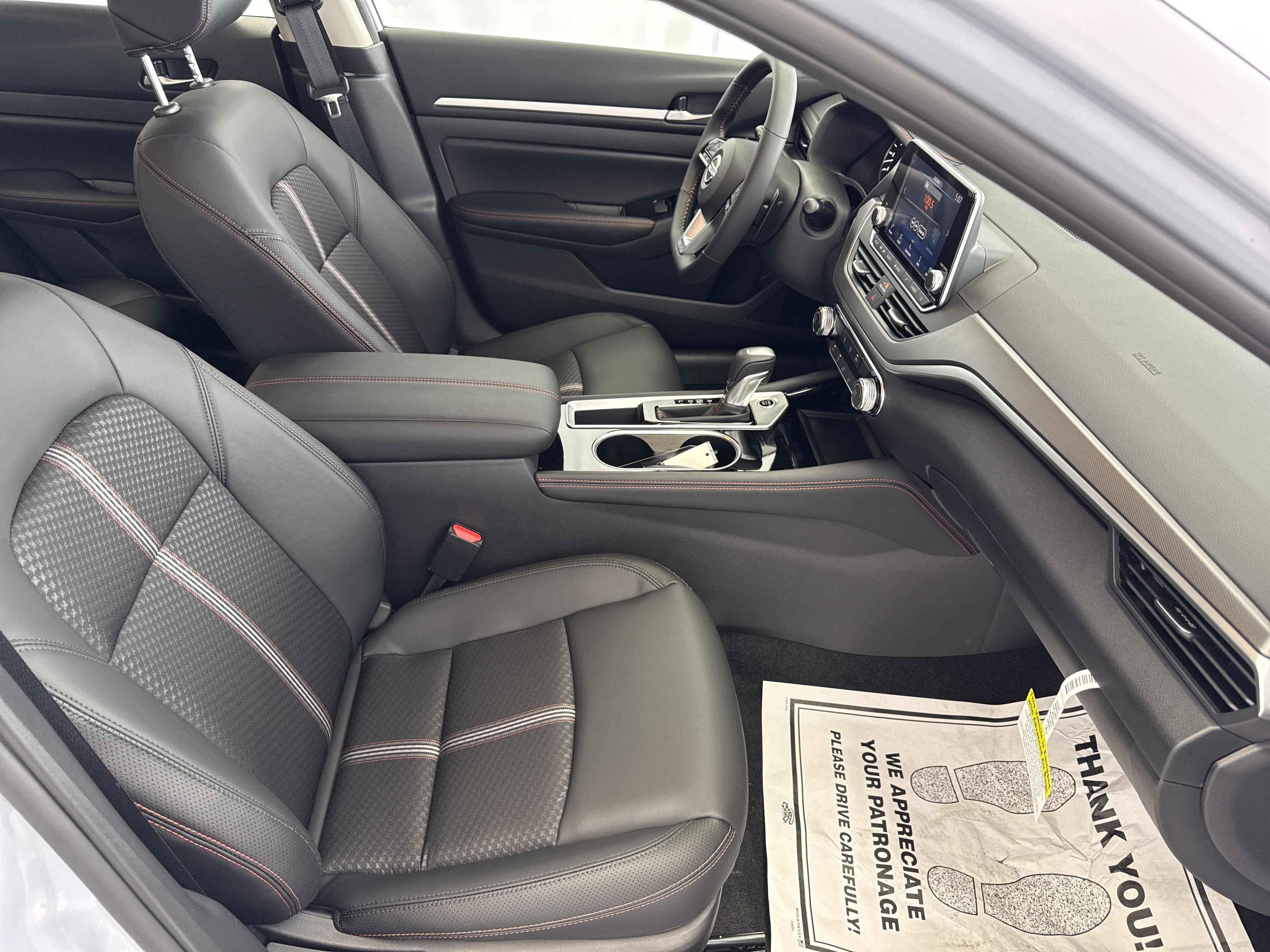 2025 Nissan Altima SR