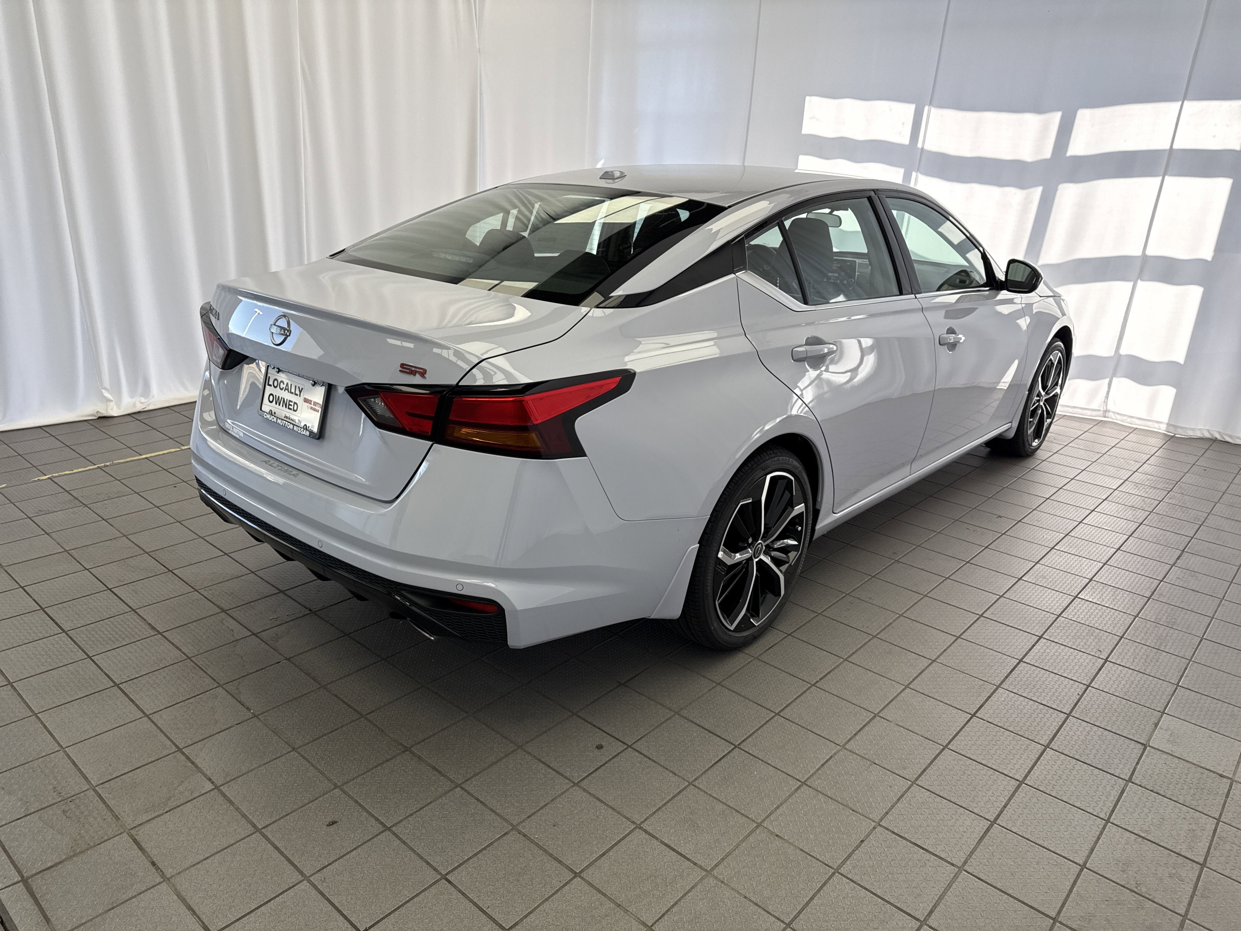 2025 Nissan Altima SR