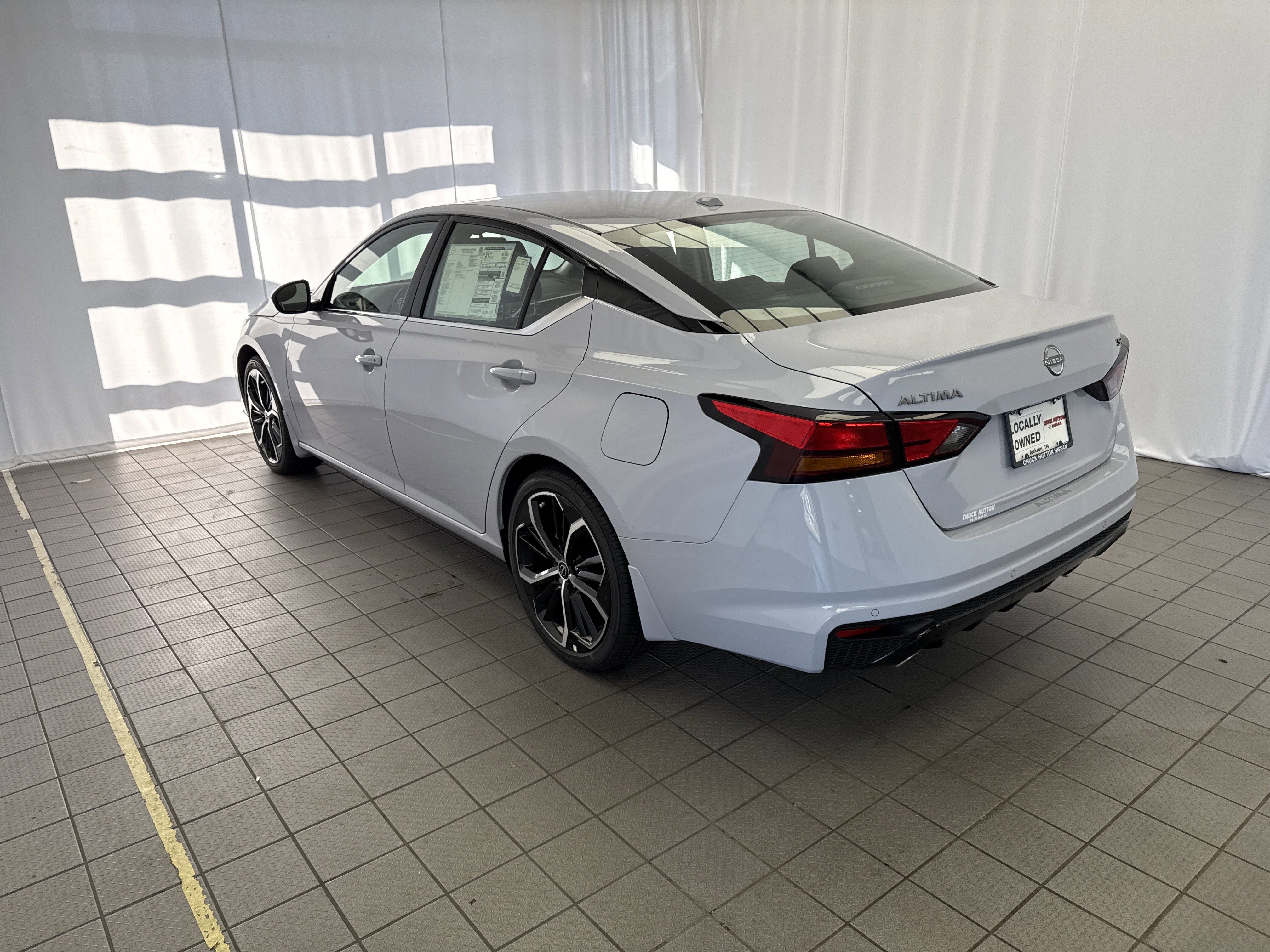 2025 Nissan Altima SR