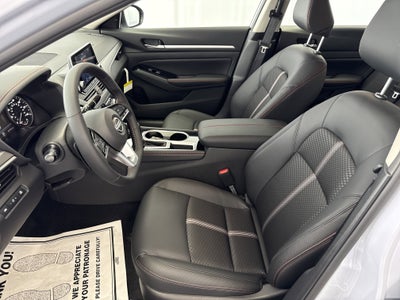 2025 Nissan Altima SR