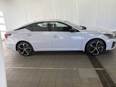2025 Nissan Altima SR