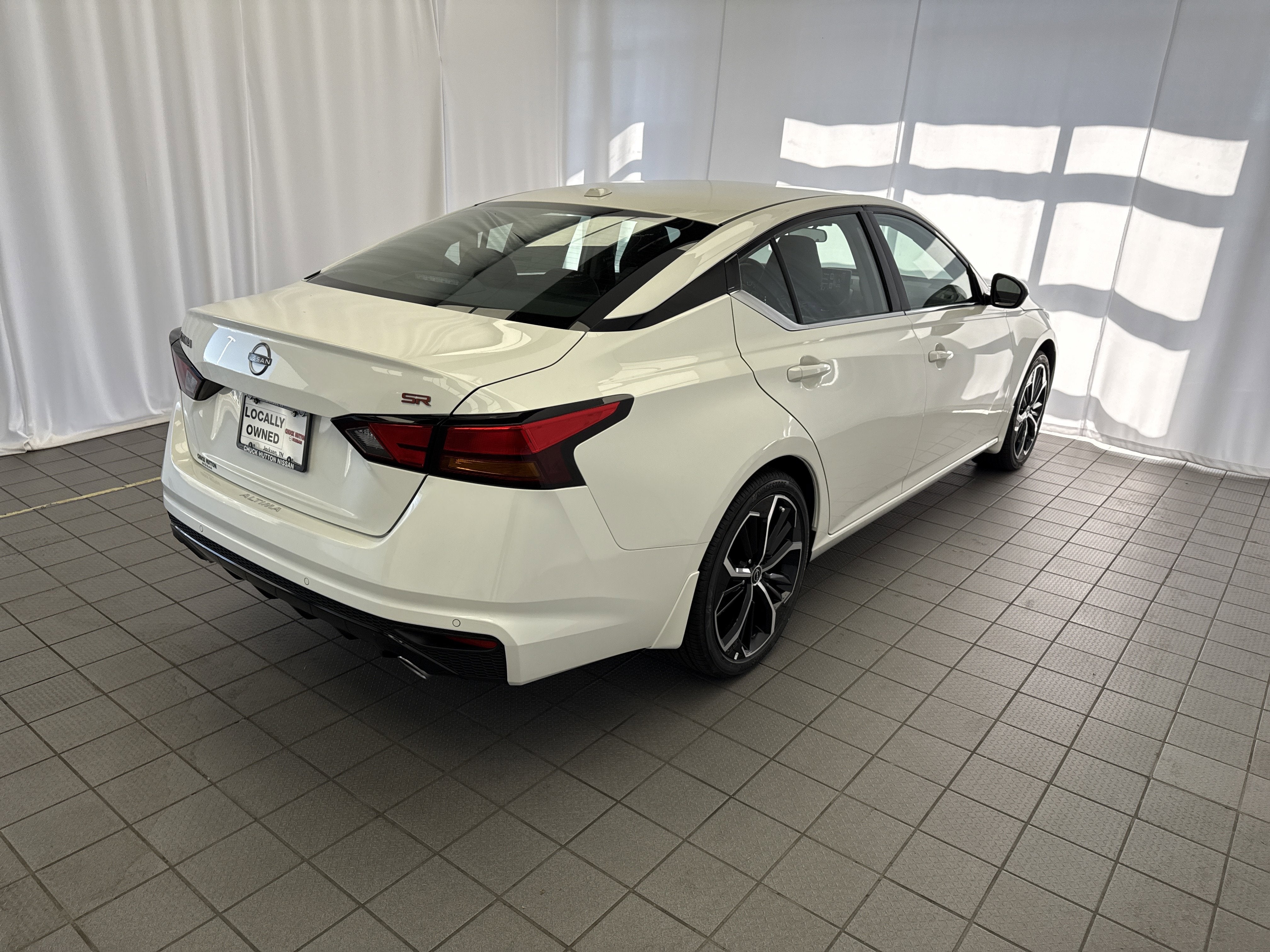 2025 Nissan Altima SR