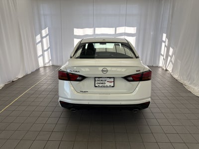 2025 Nissan Altima SR