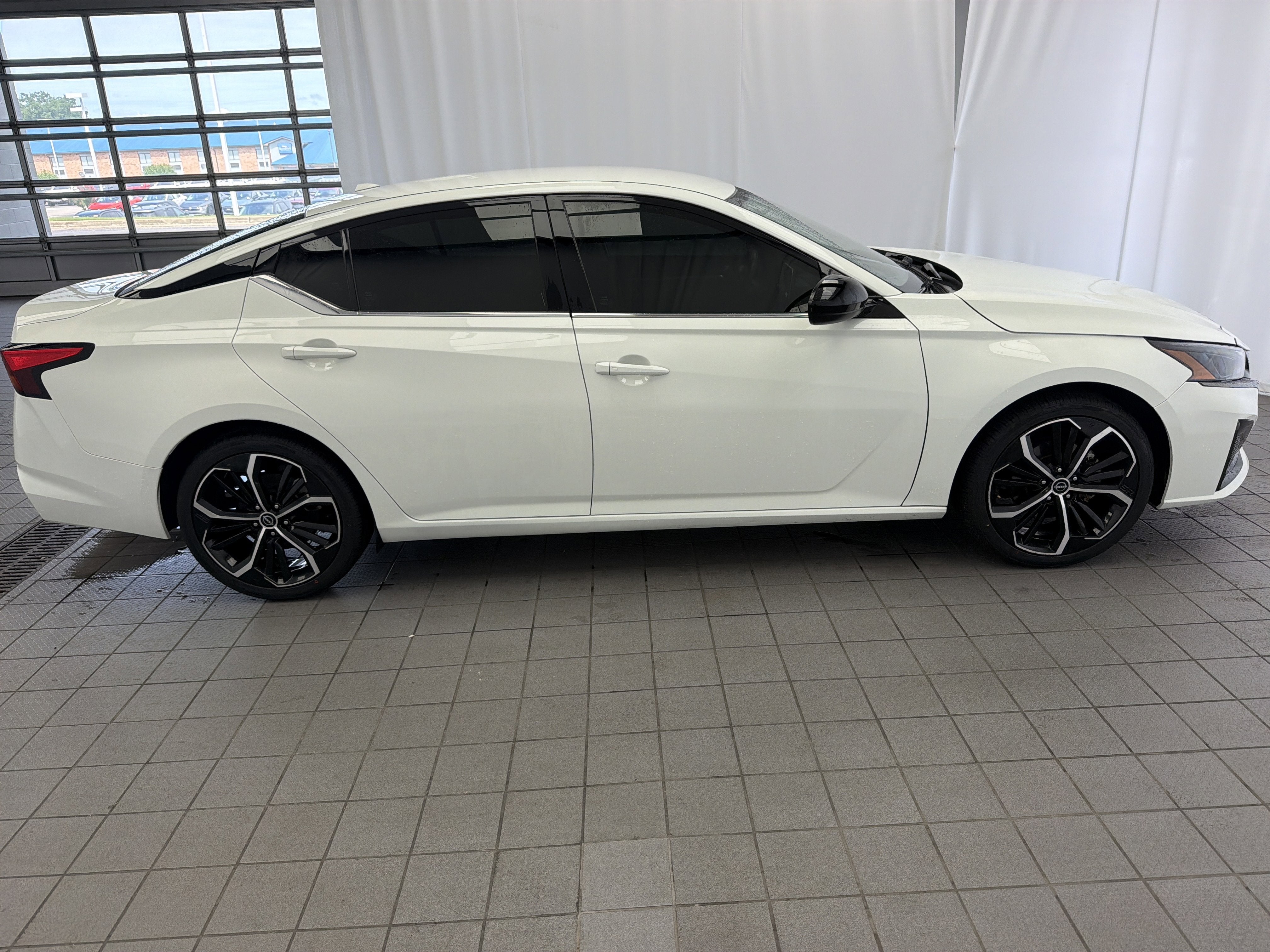 2023 Nissan Altima 2.5 SR