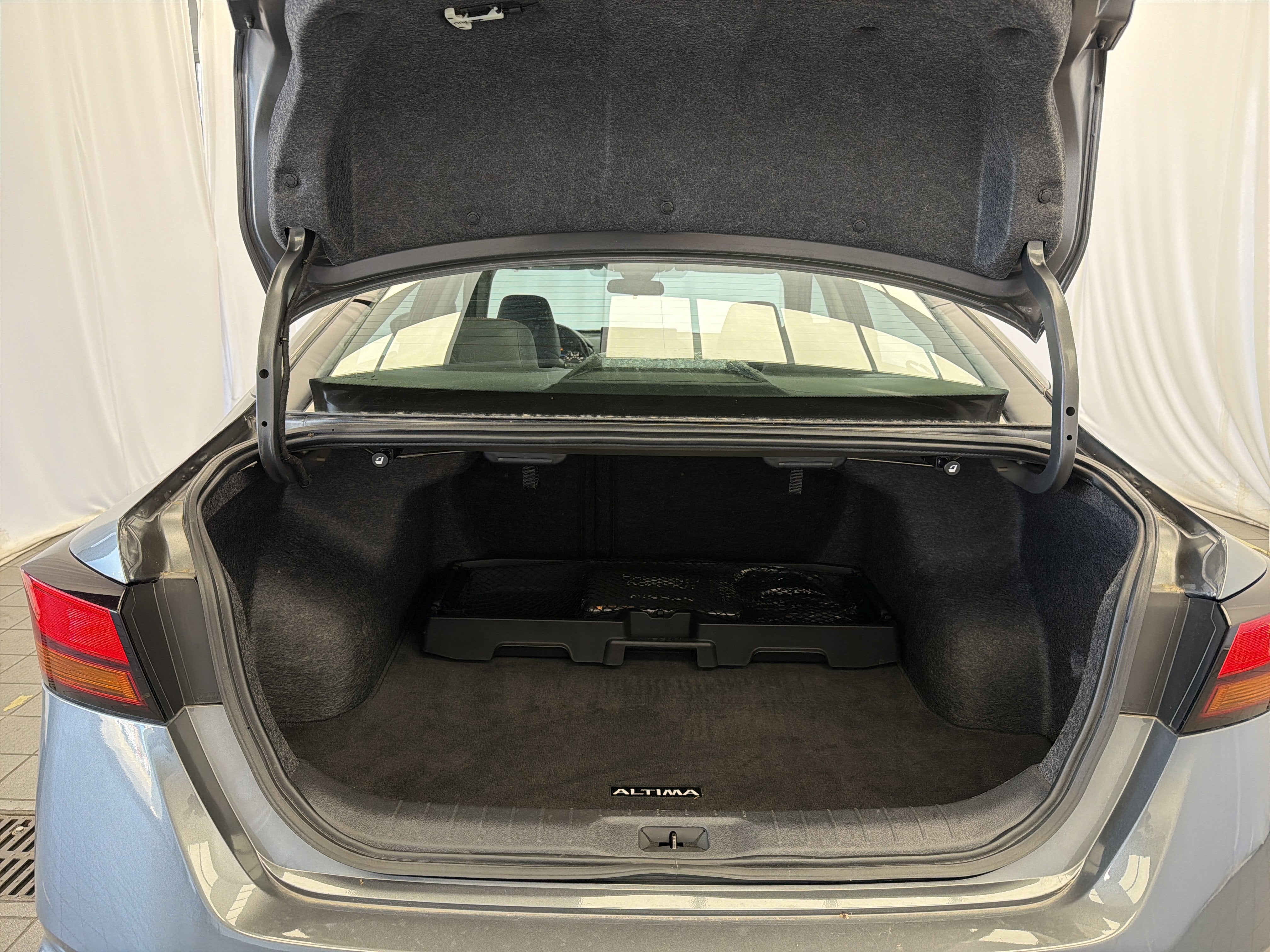 2024 Nissan Altima SR