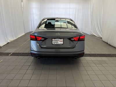 2024 Nissan Altima SR