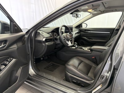 2024 Nissan Altima SR