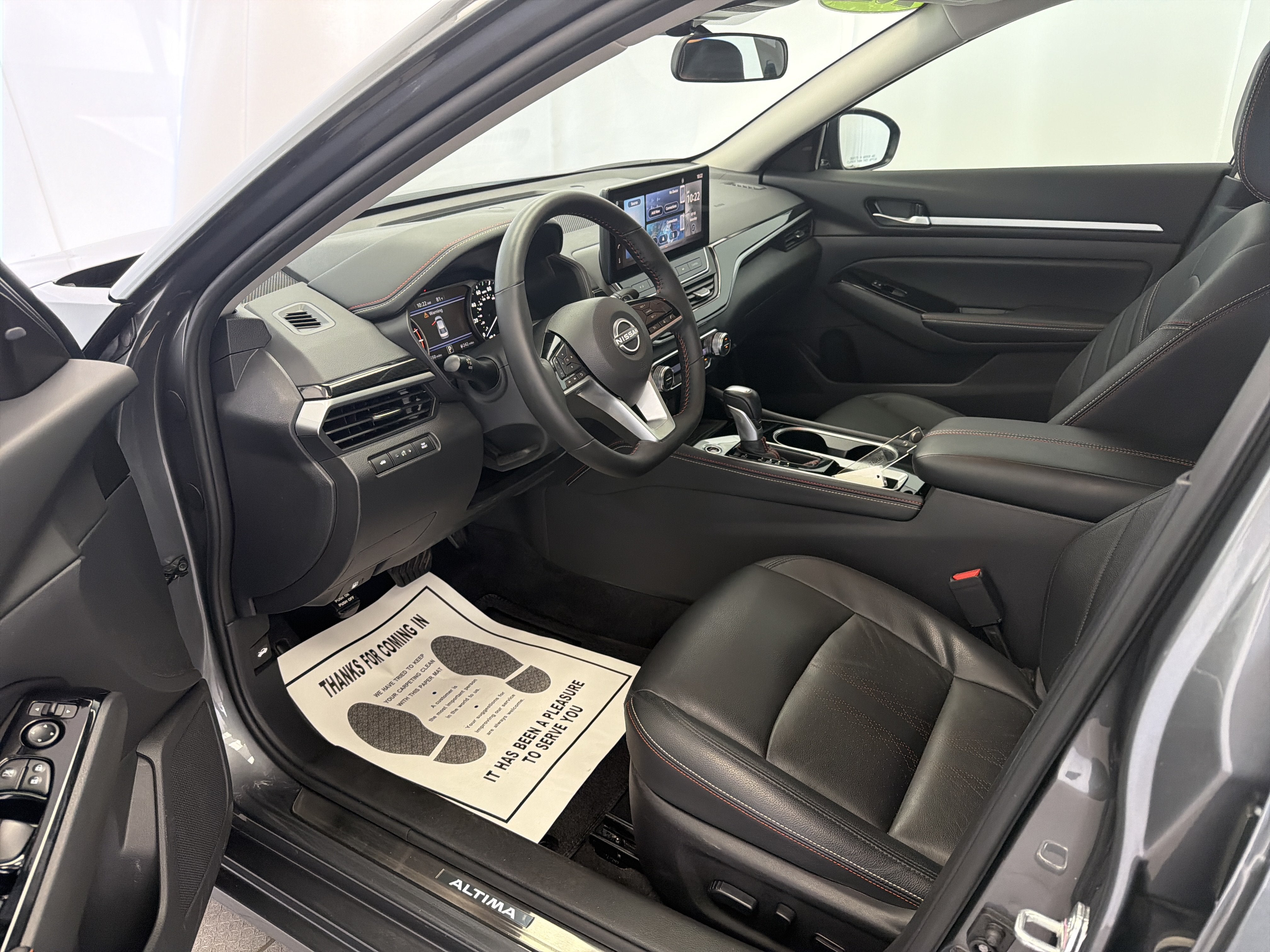 2025 Nissan Altima SR