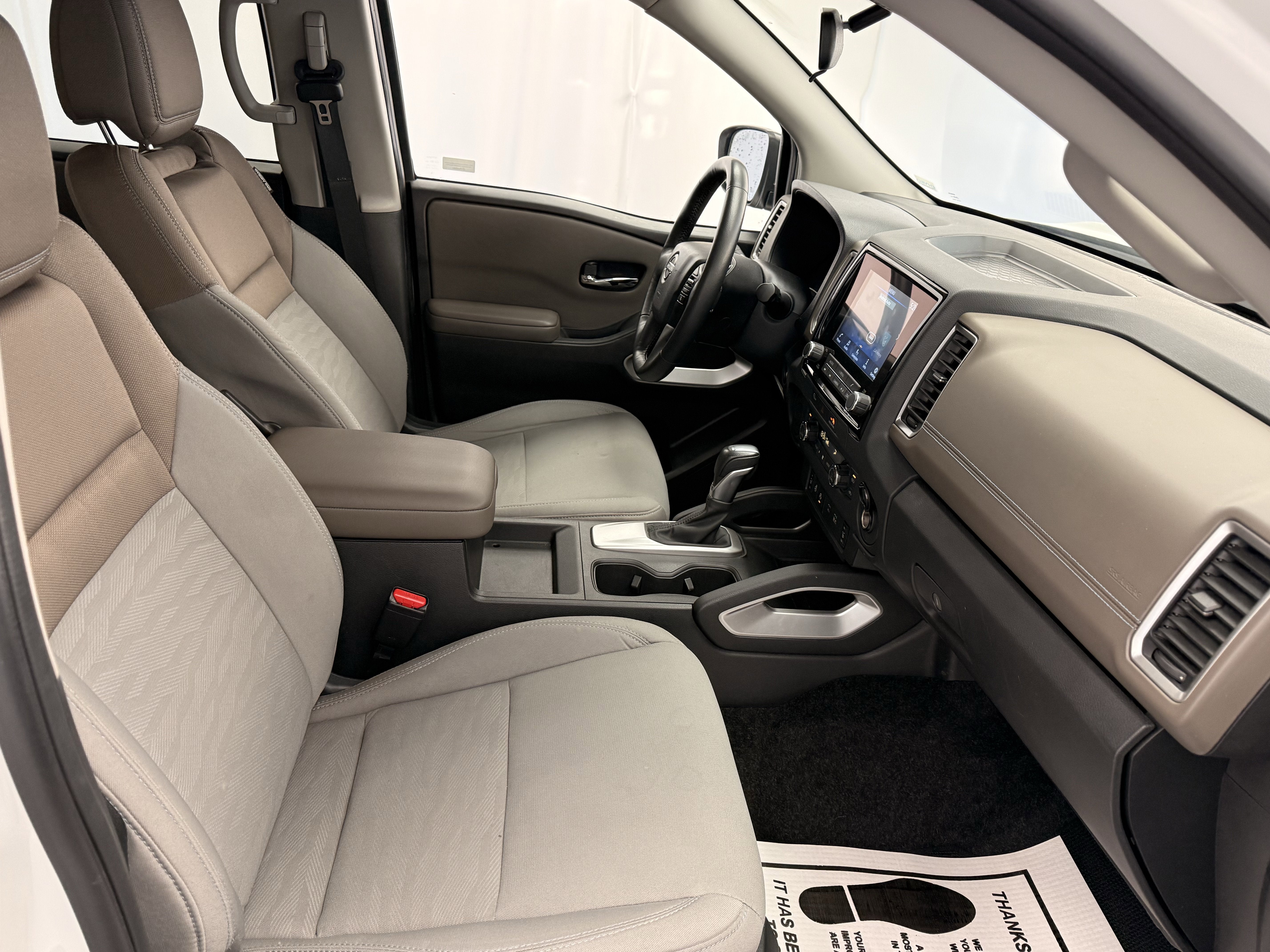 2024 Nissan Frontier SV