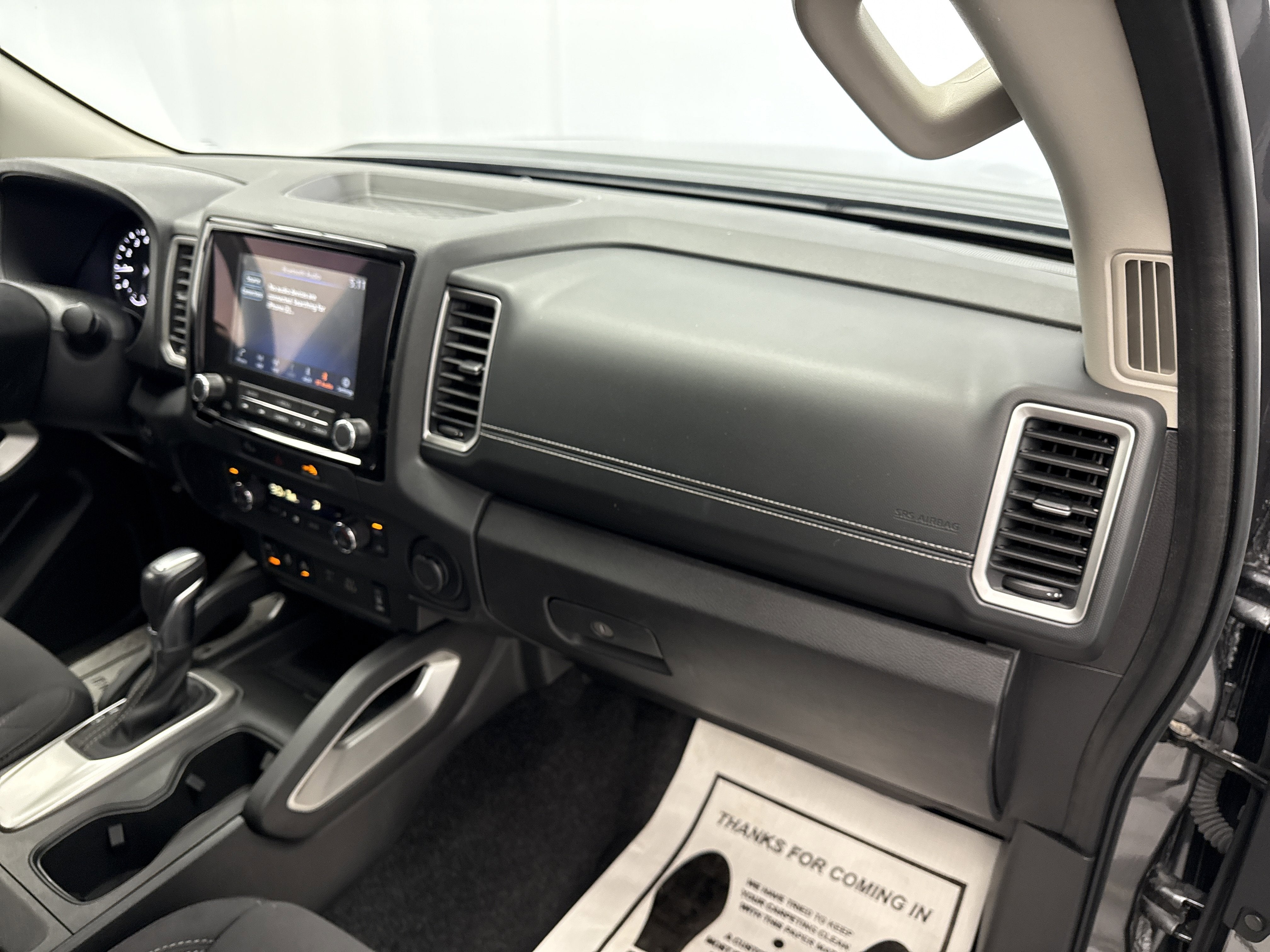 2024 Nissan Frontier SV