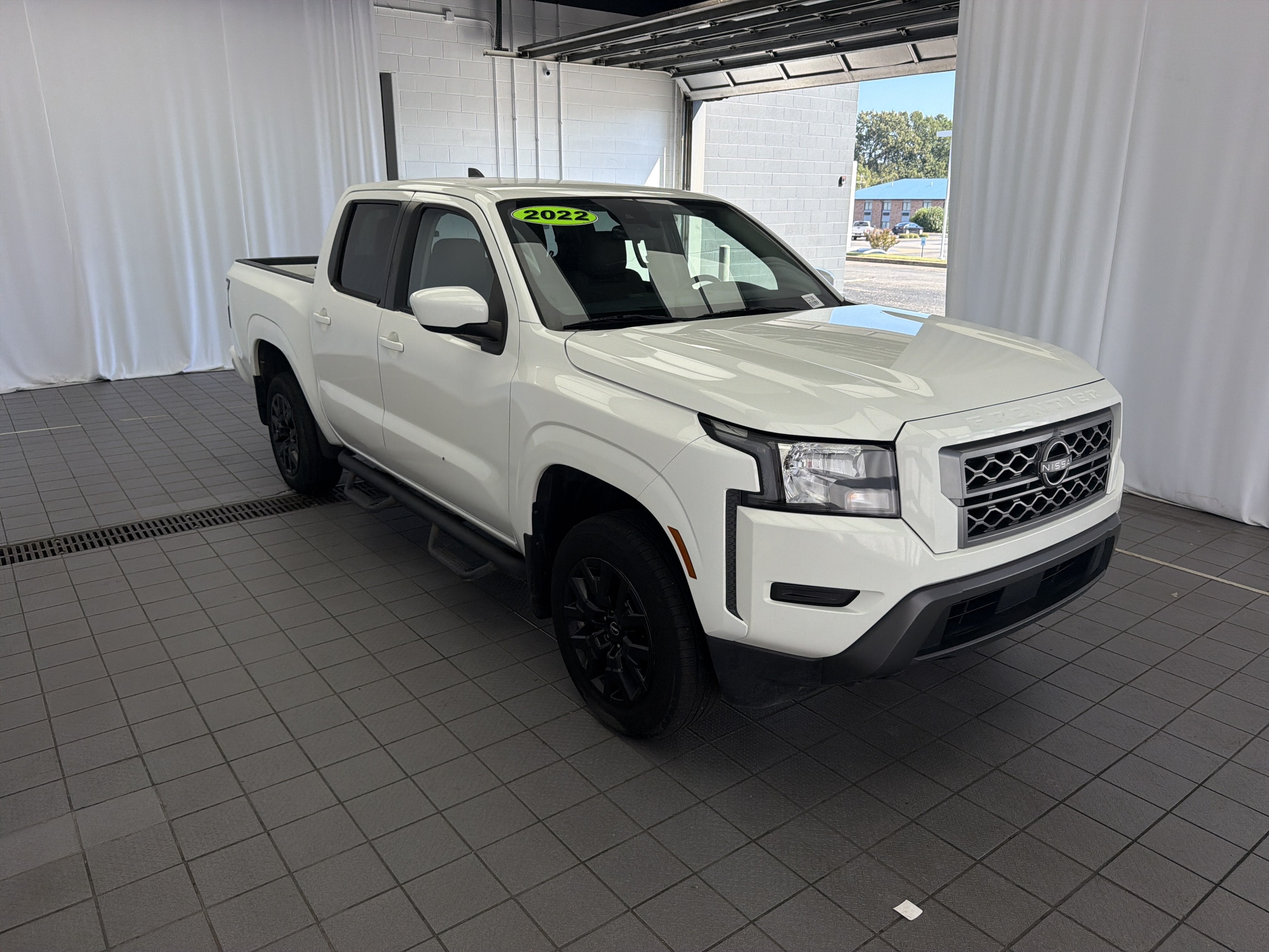 2022 Nissan Frontier SV