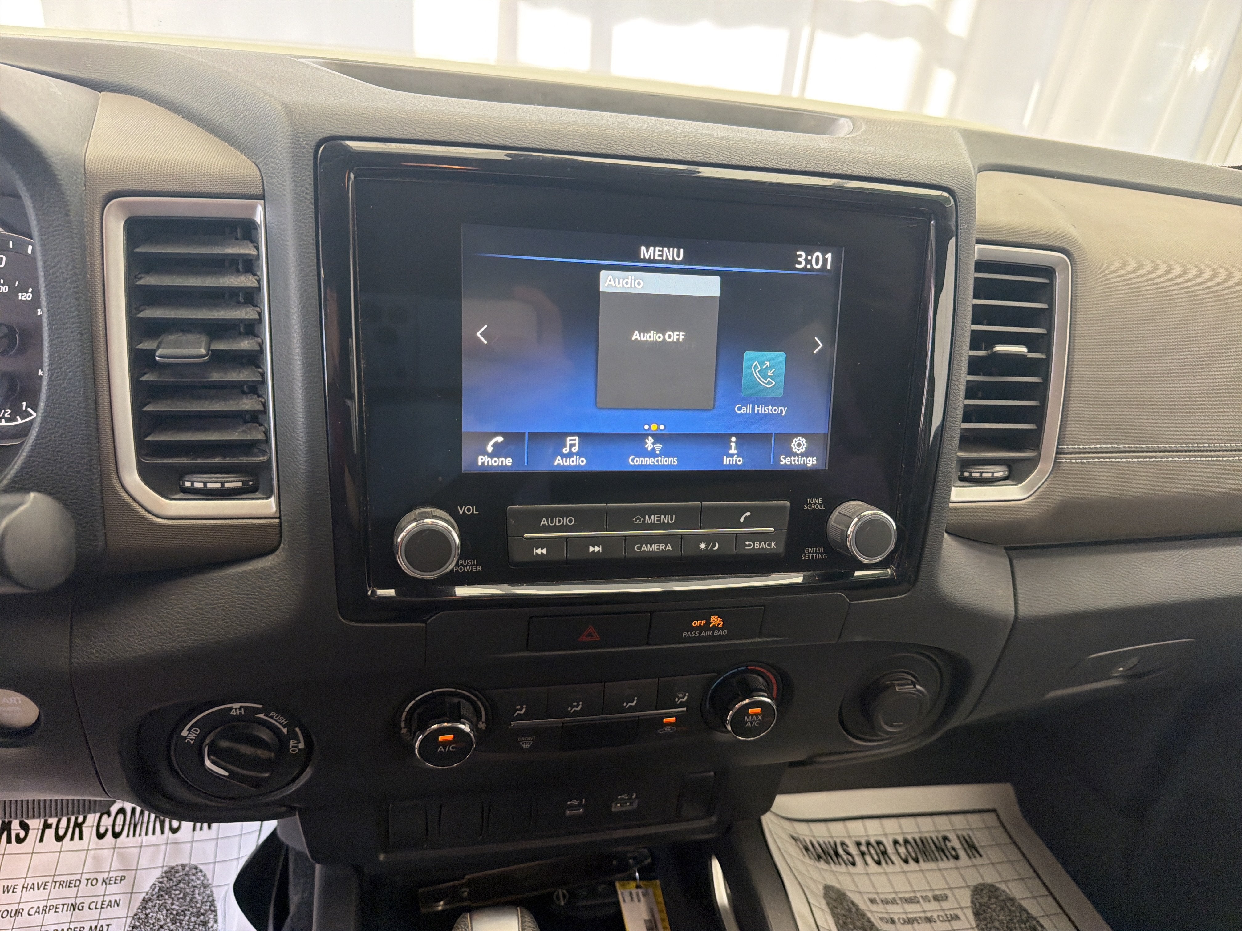 2022 Nissan Frontier SV