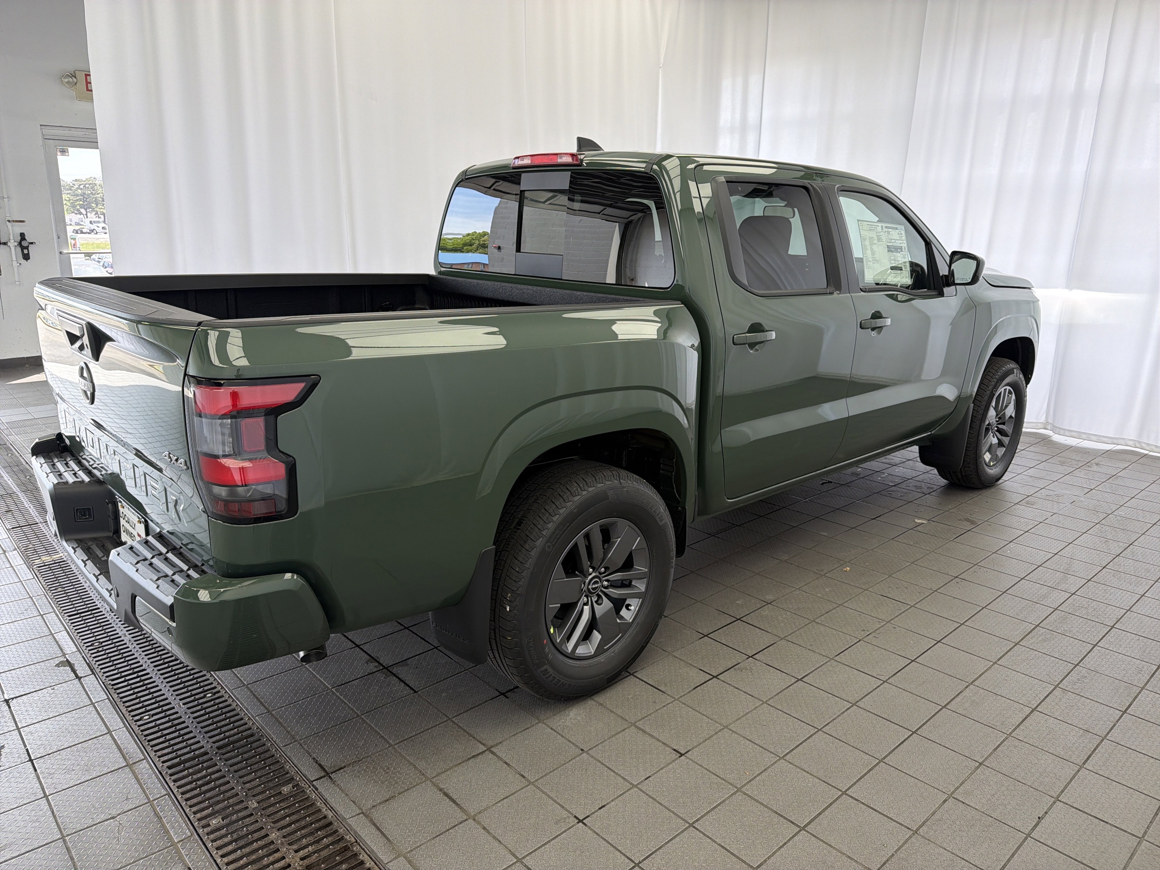 2026 Nissan Frontier Crew Cab SV