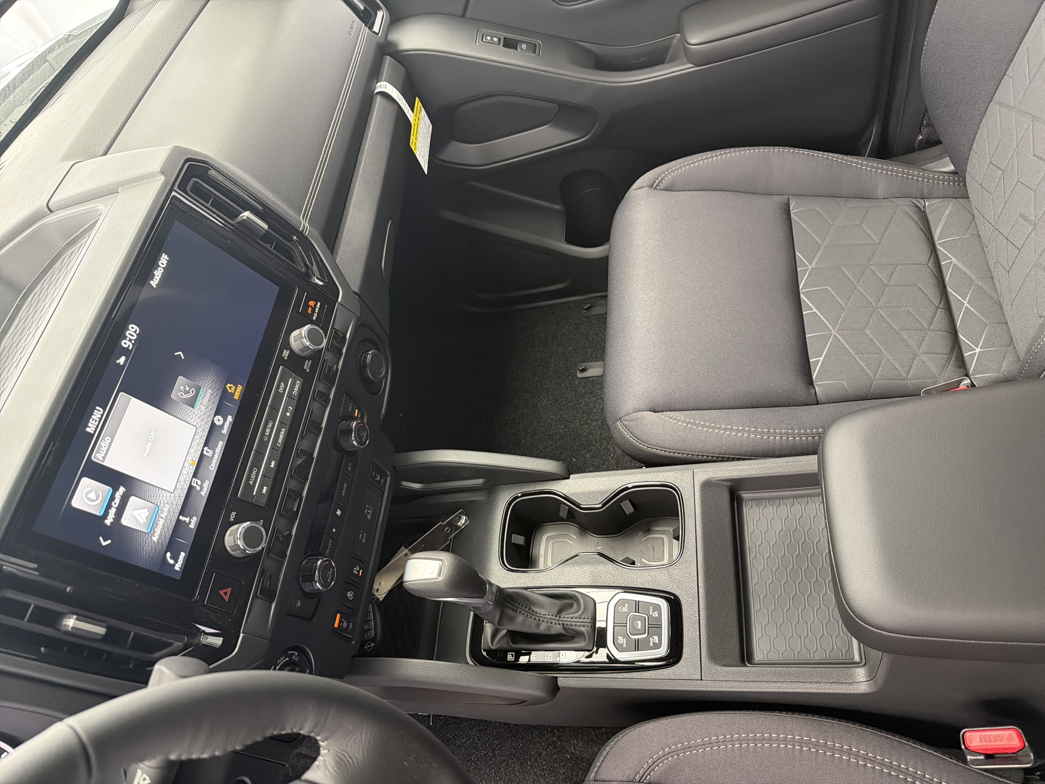 2026 Nissan Frontier Crew Cab SV