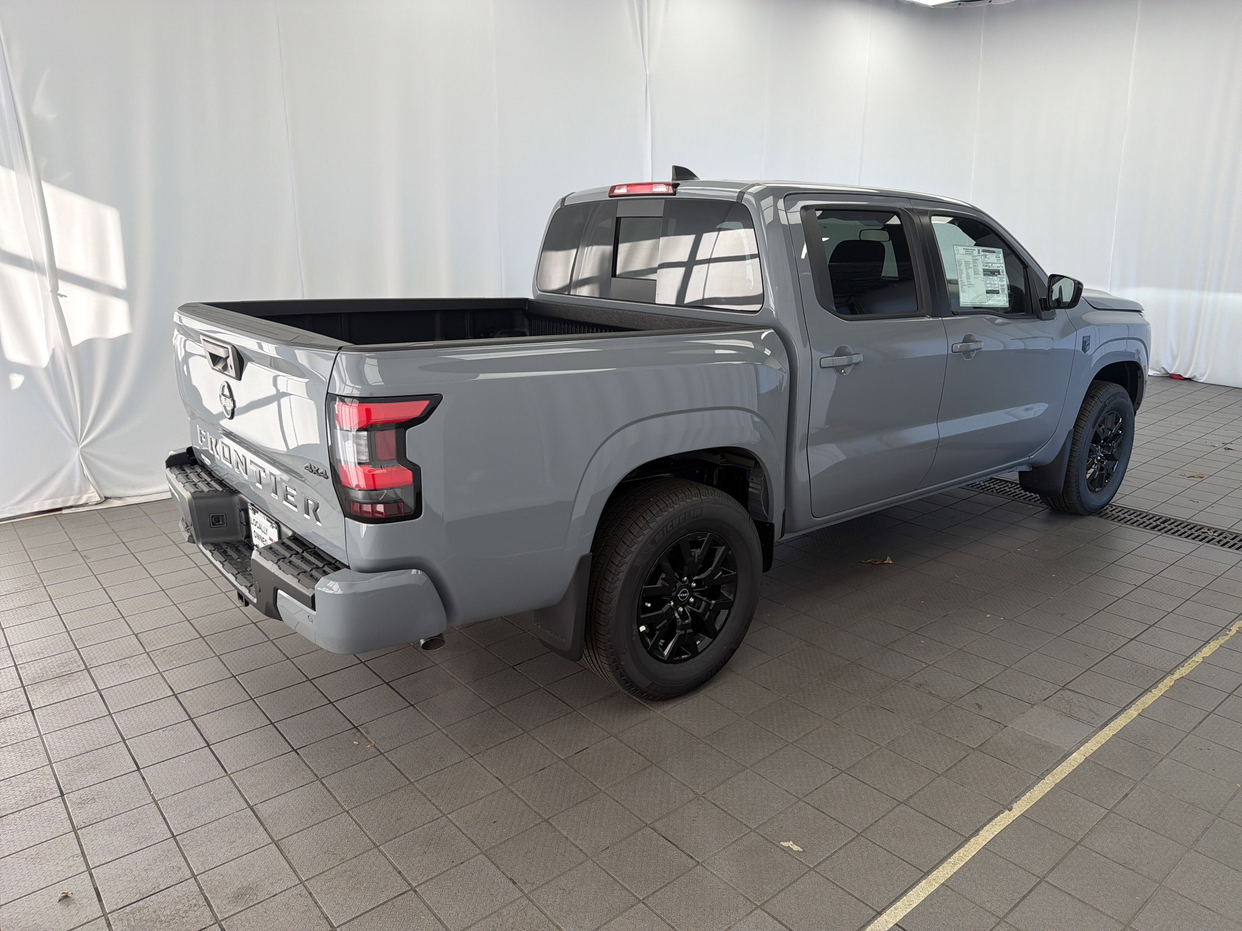 2026 Nissan Frontier Crew Cab SV