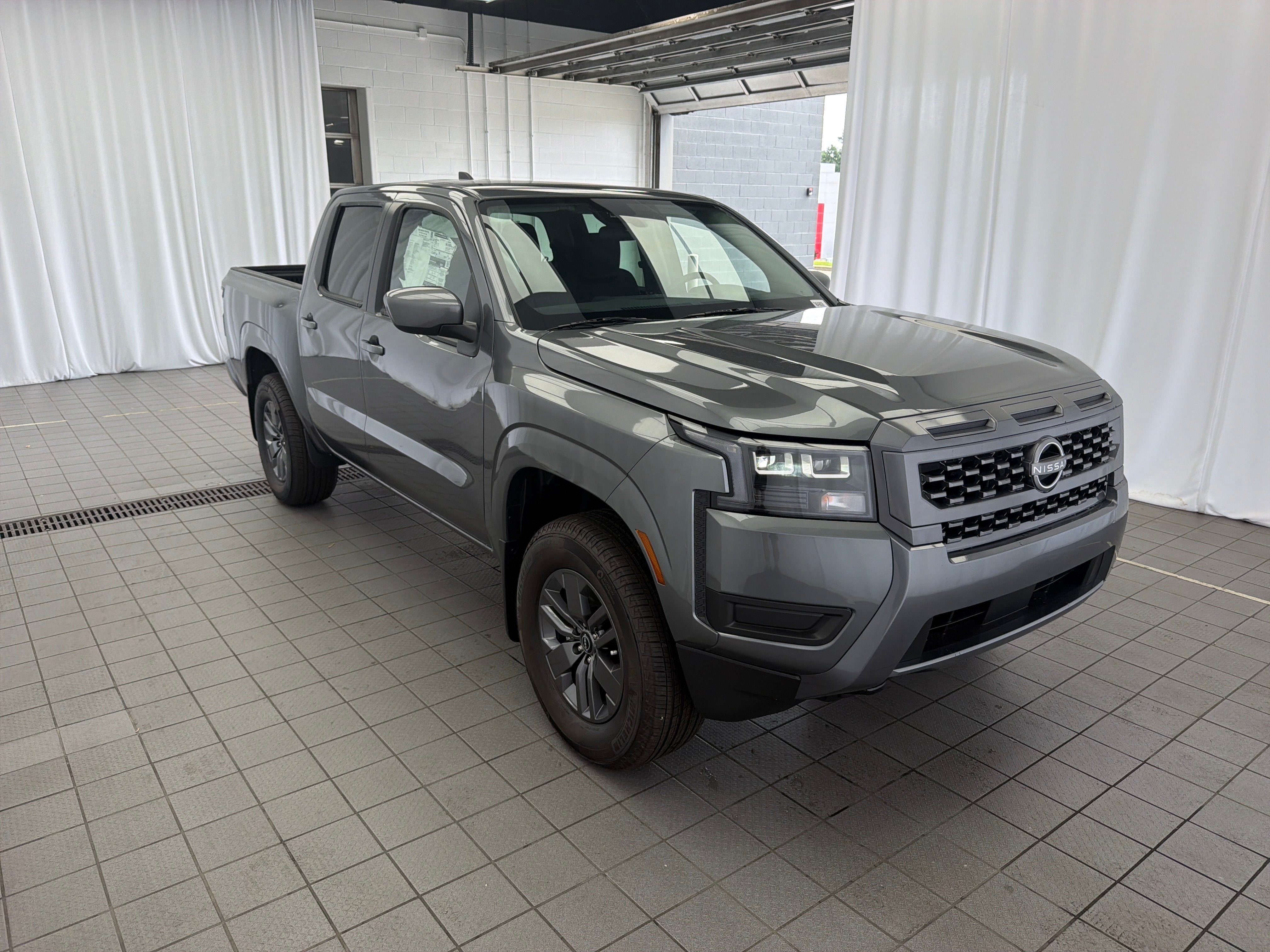 2026 Nissan Frontier Crew Cab SV