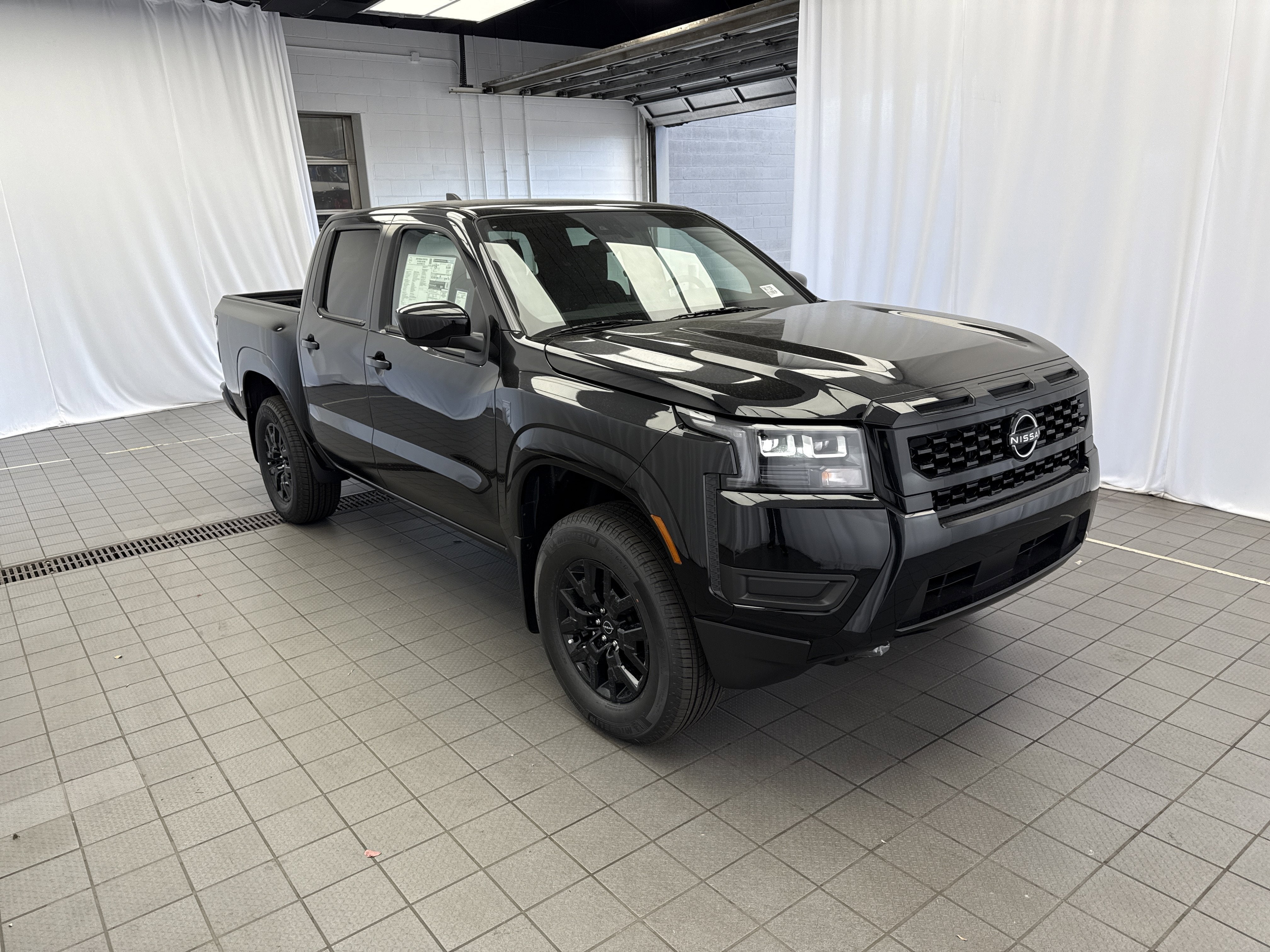 2026 Nissan Frontier Crew Cab SV