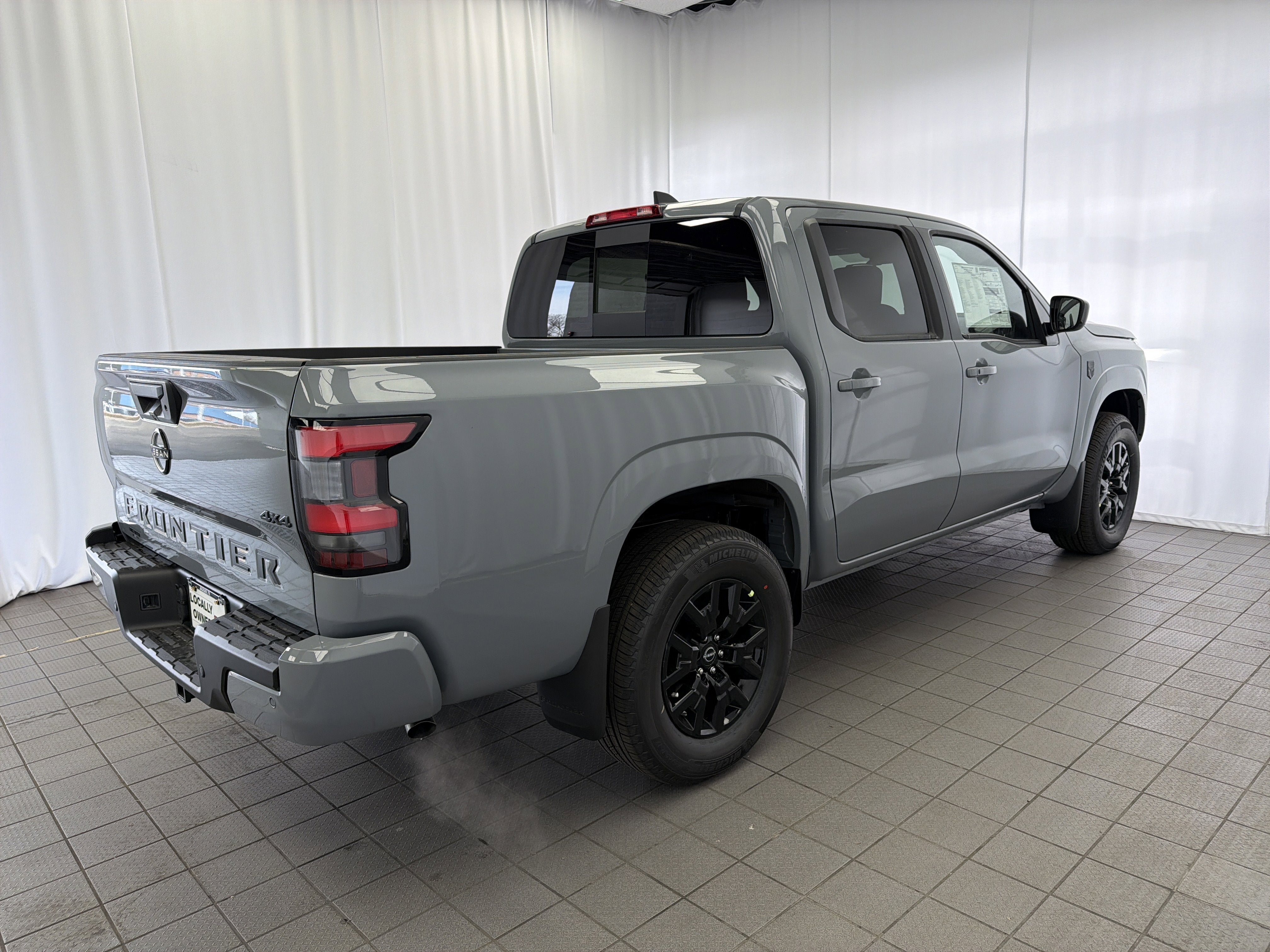 2026 Nissan Frontier Crew Cab SV