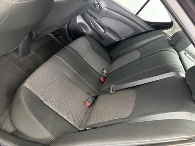 2016 Nissan Versa SV