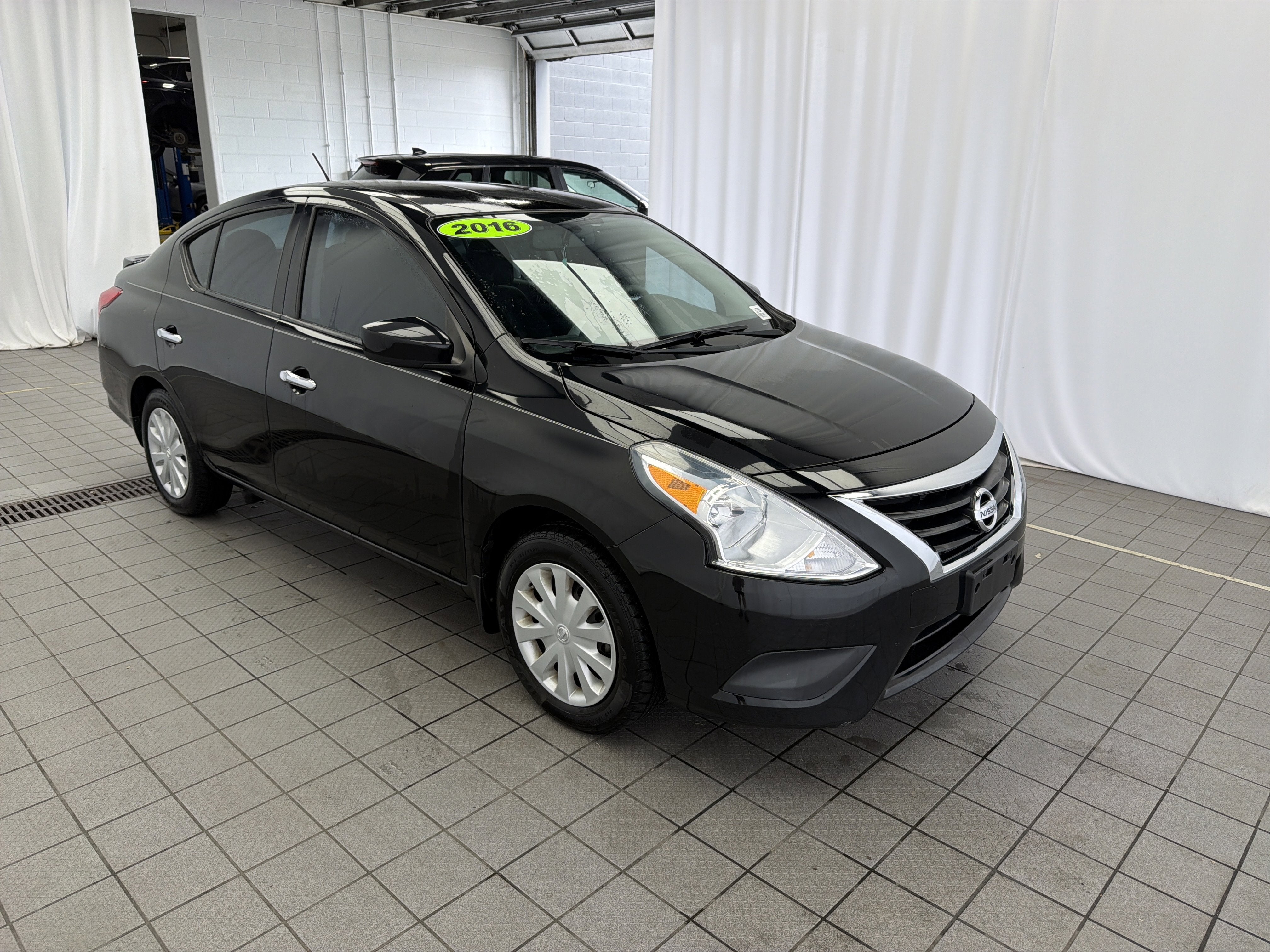 2016 Nissan Versa SV