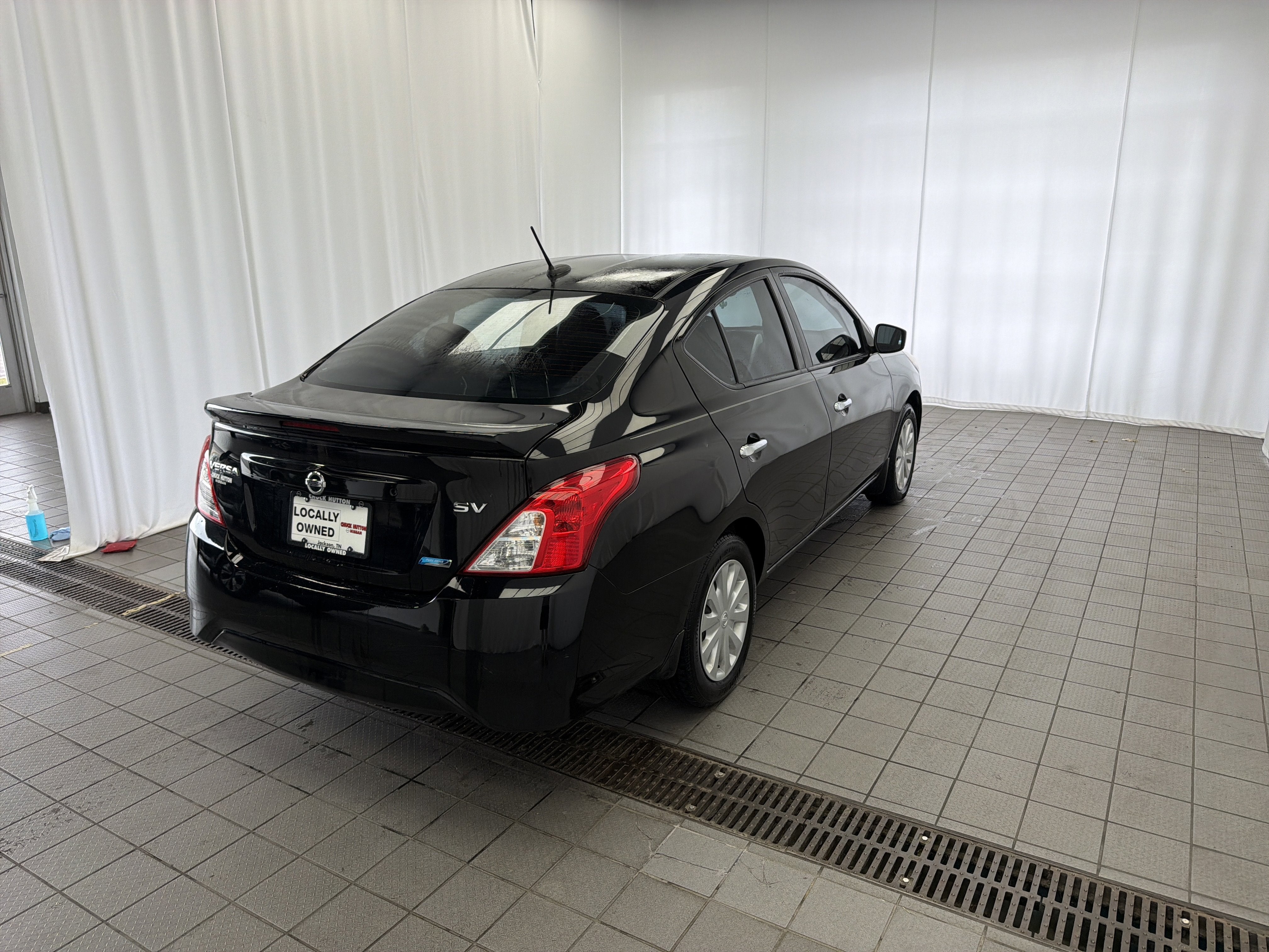 2016 Nissan Versa SV