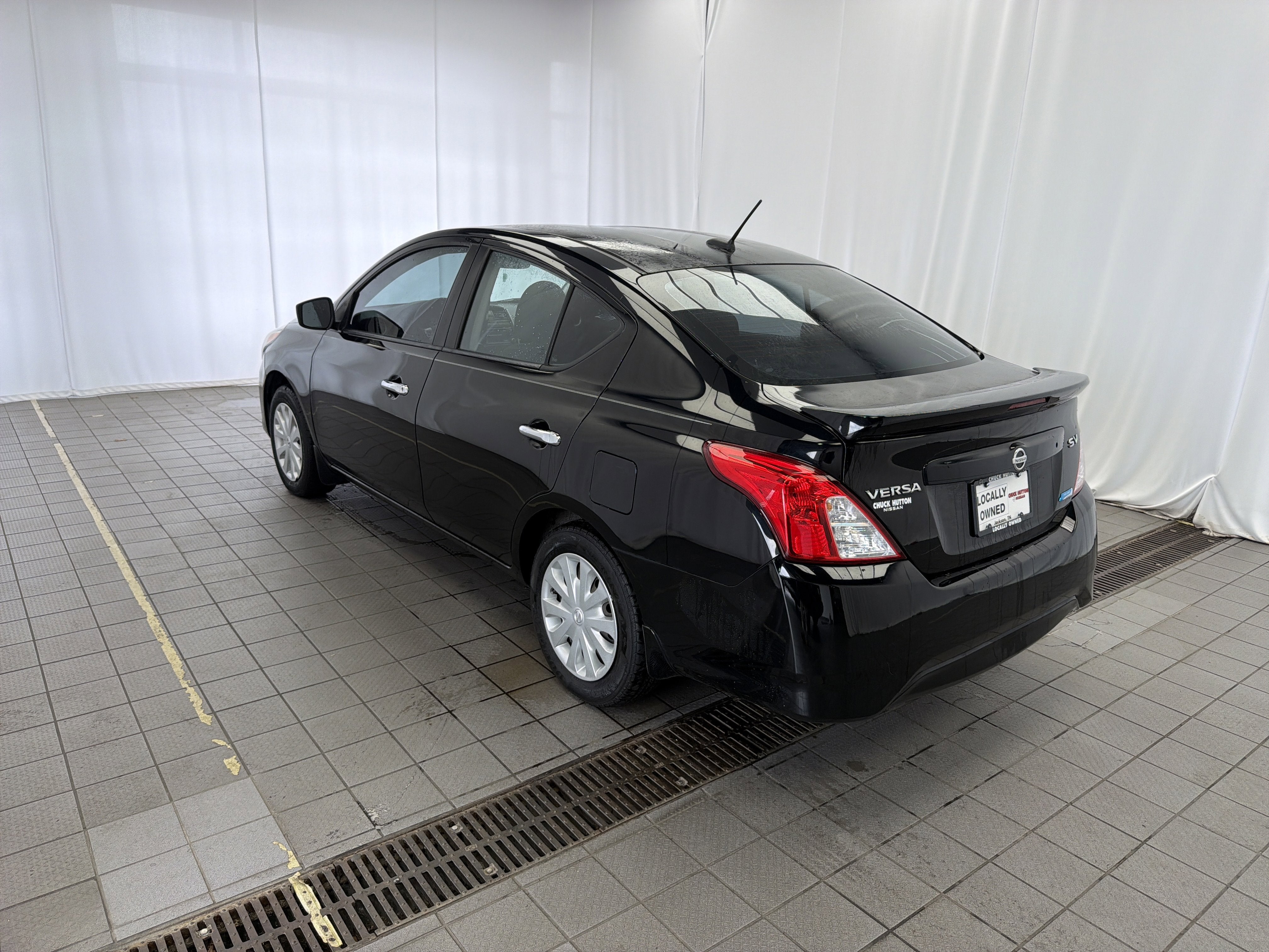 2016 Nissan Versa SV