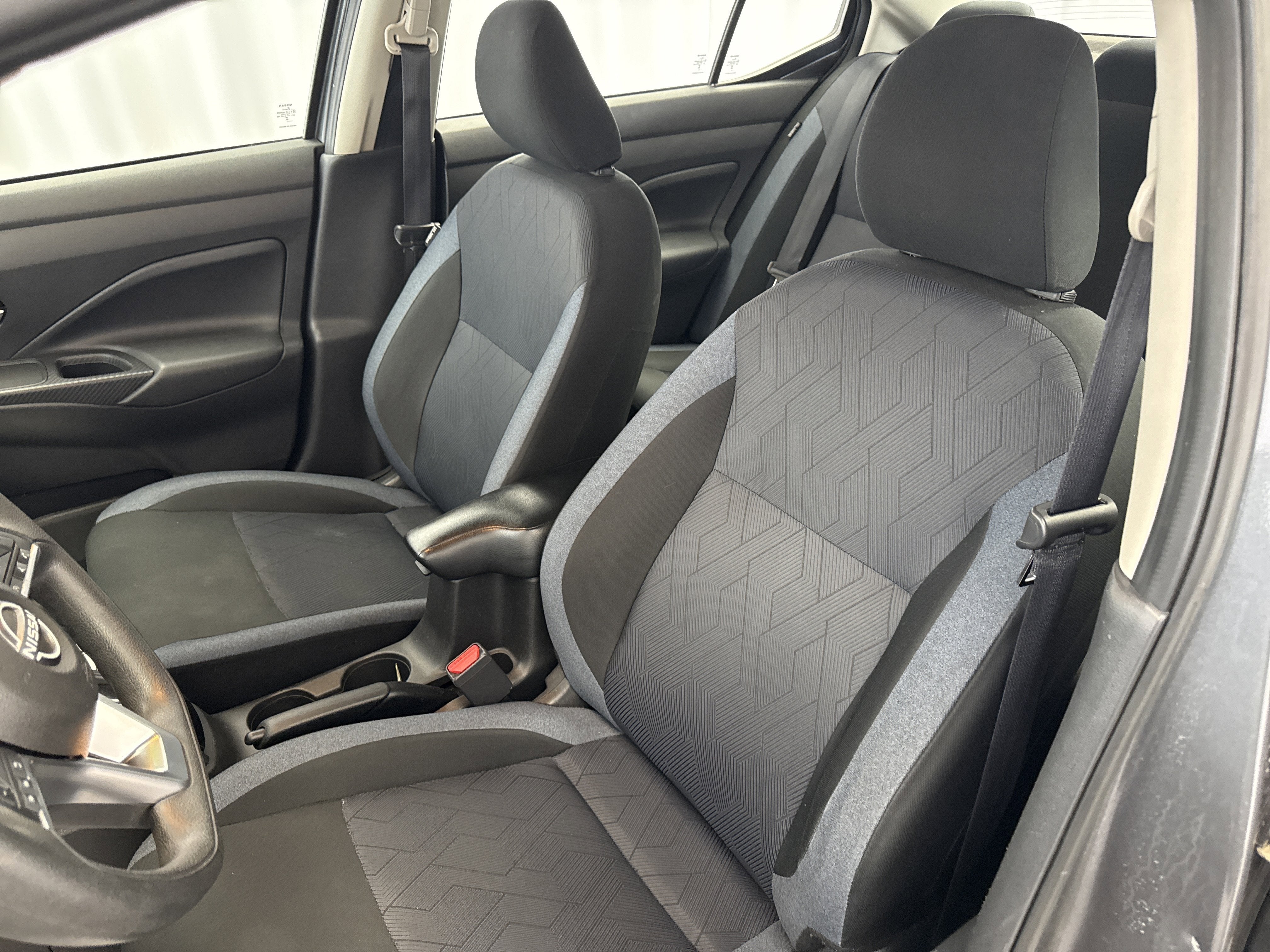 2023 Nissan Versa SV