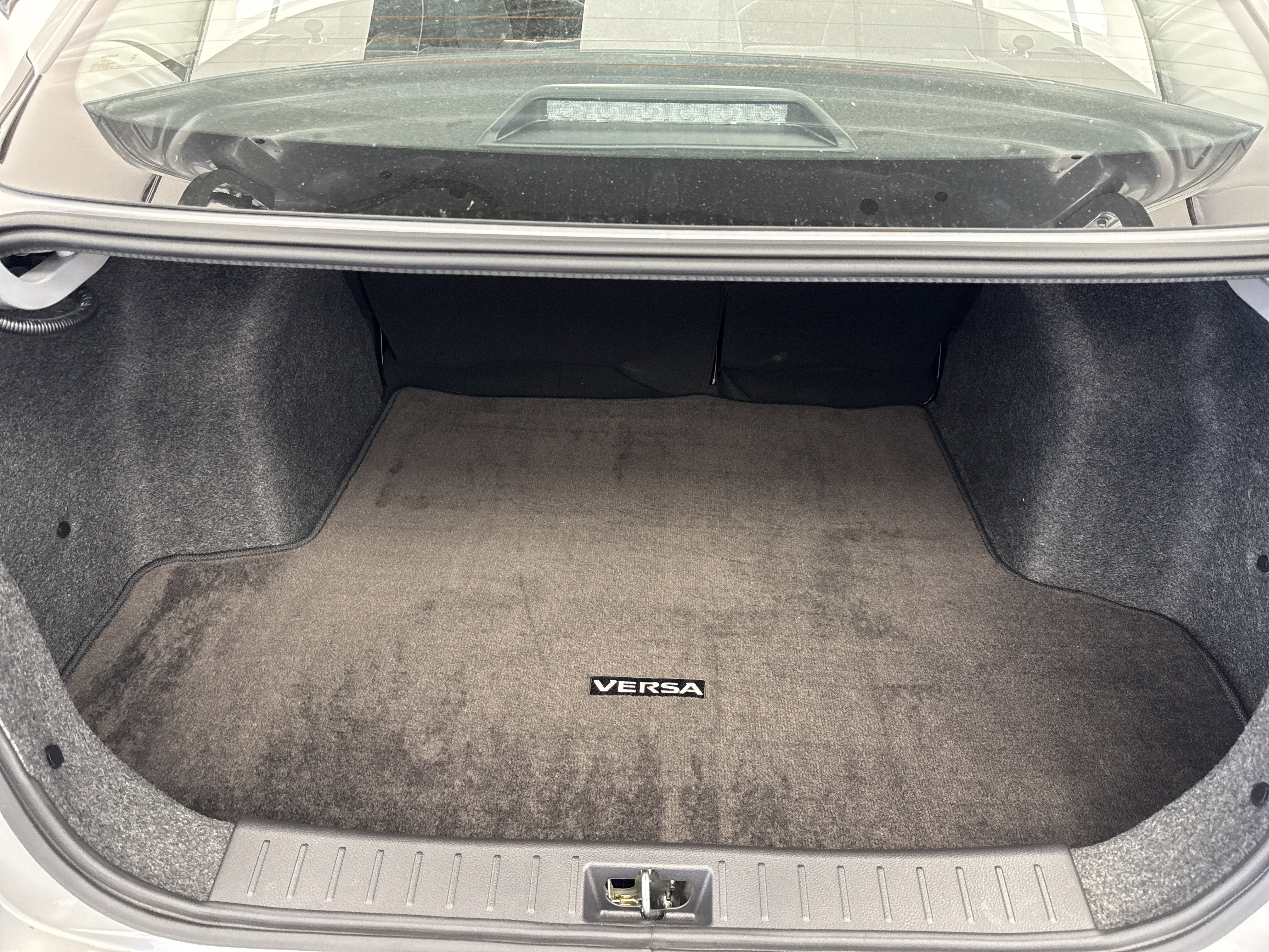 2024 Nissan Versa SV