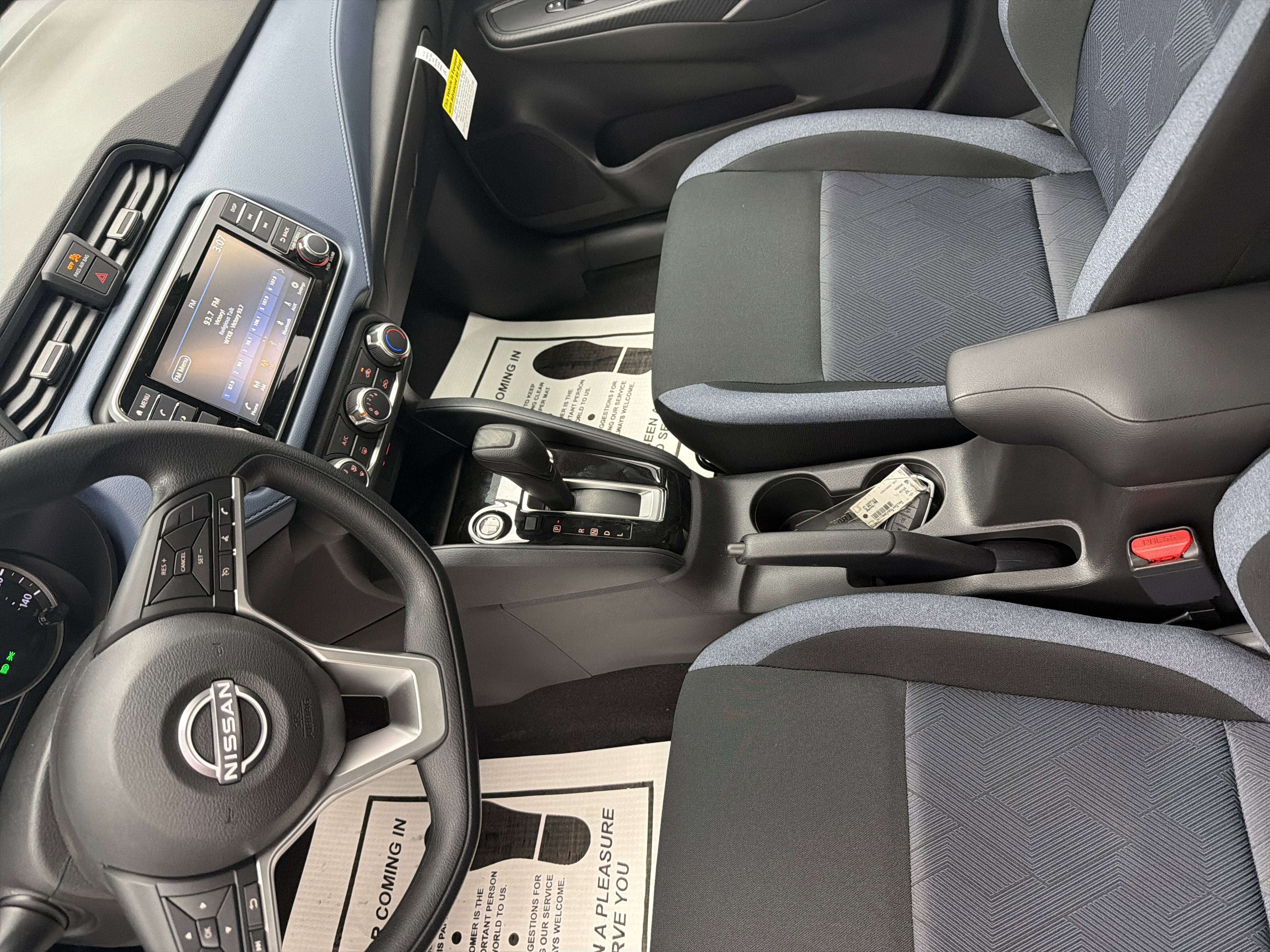 2025 Nissan Versa SV