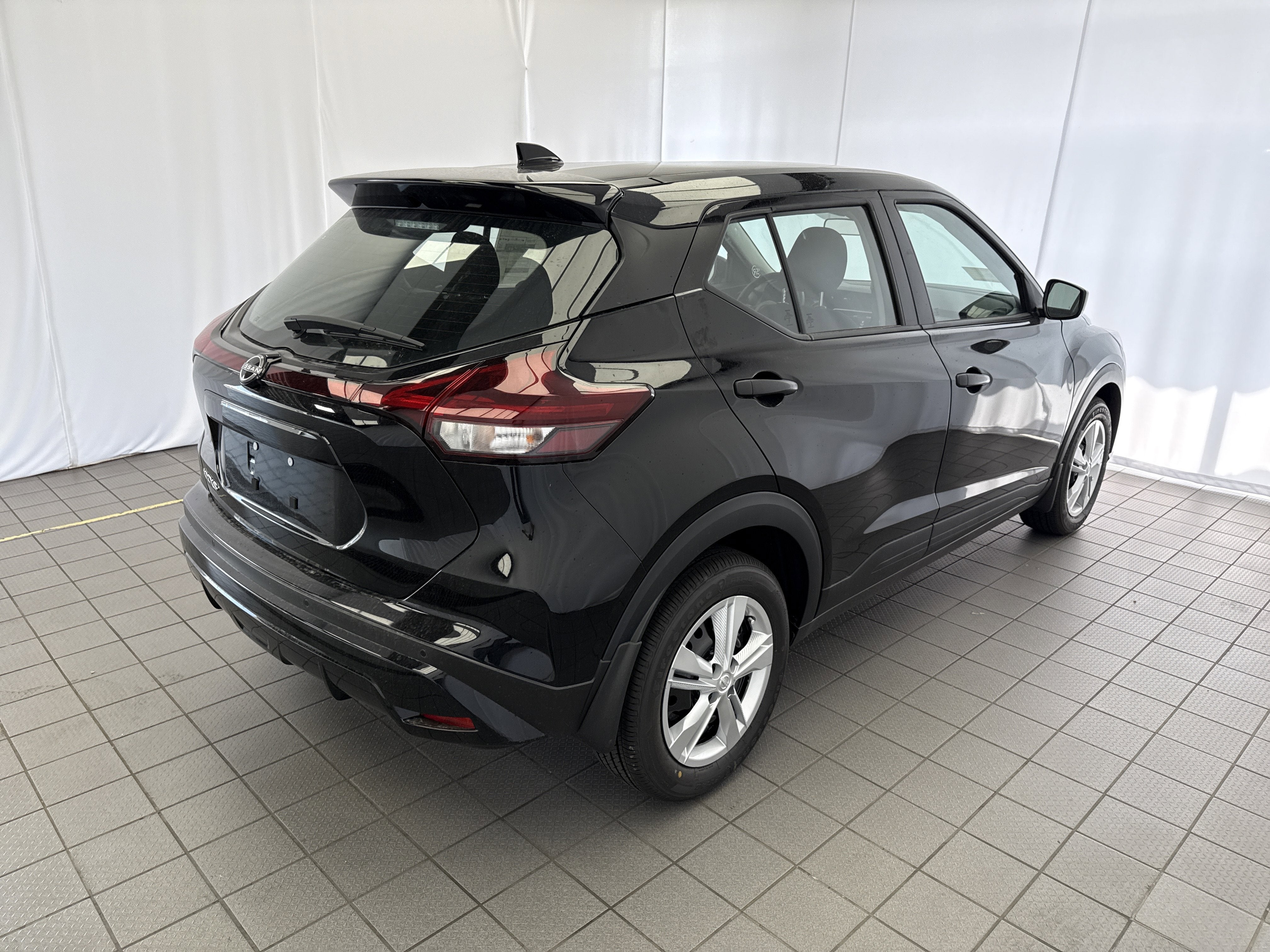 2025 Nissan Kicks Play S